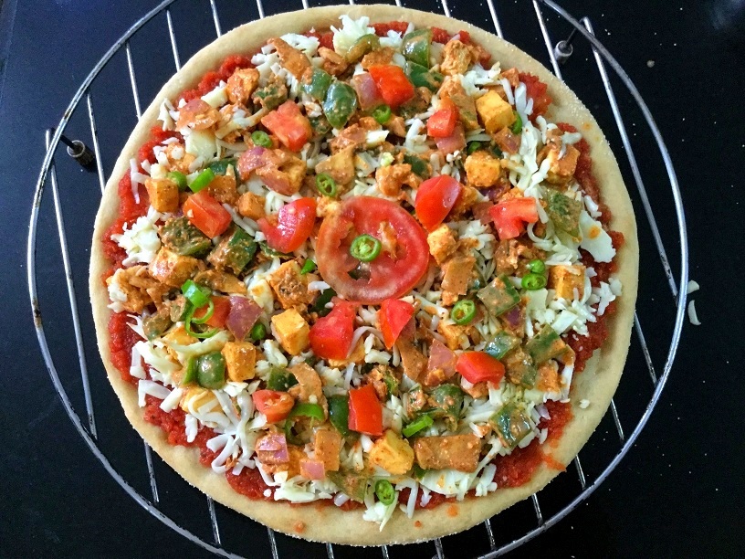 unbaked paneer tikka pizza a.jpg