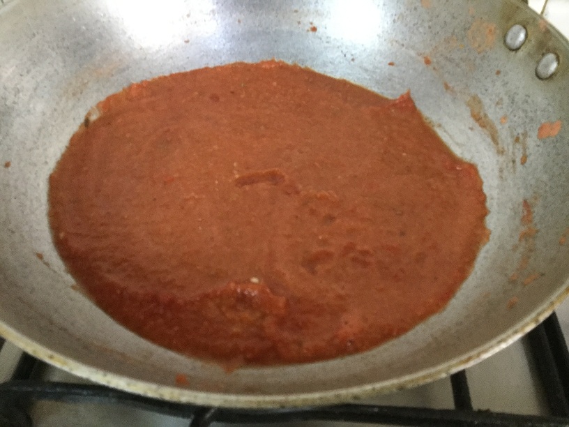 uncooked pizza sauce.jpg