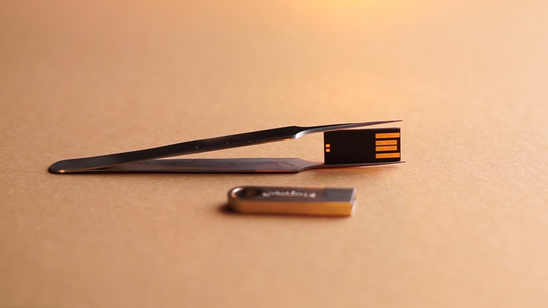 usb flas driveHidden USB Flash Drive - Self Made Memory Storage Inside a Power Bank Barely Painted.jpg