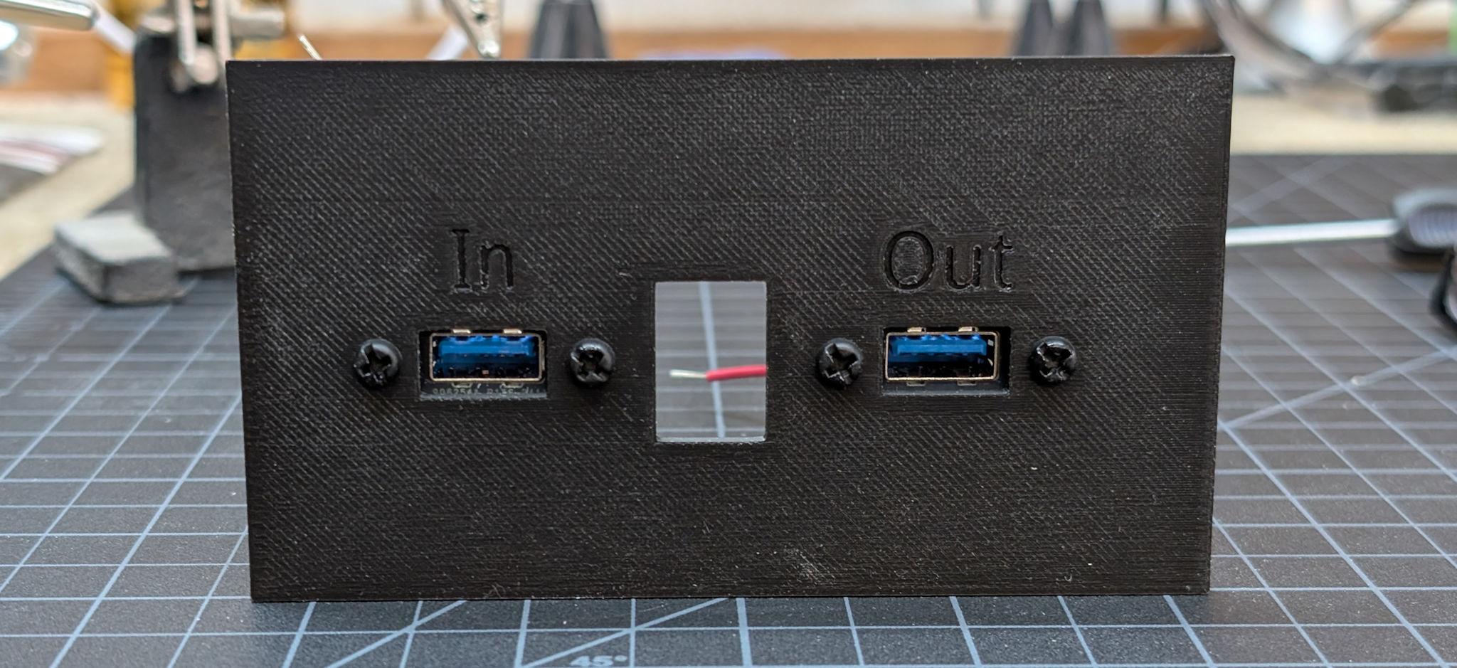 usb-ports-mounted.jpg