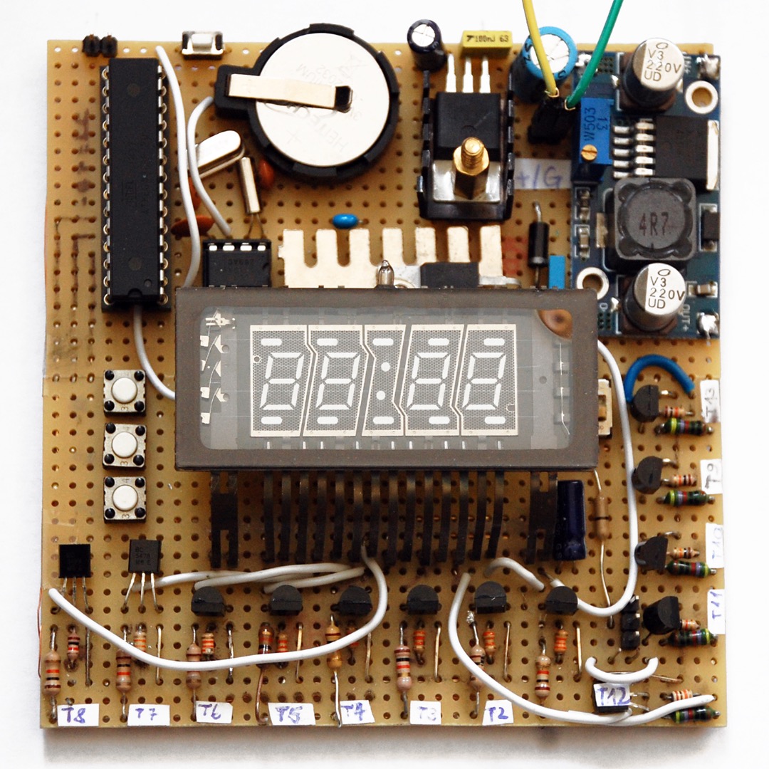 vfd_clock_assembled.jpg