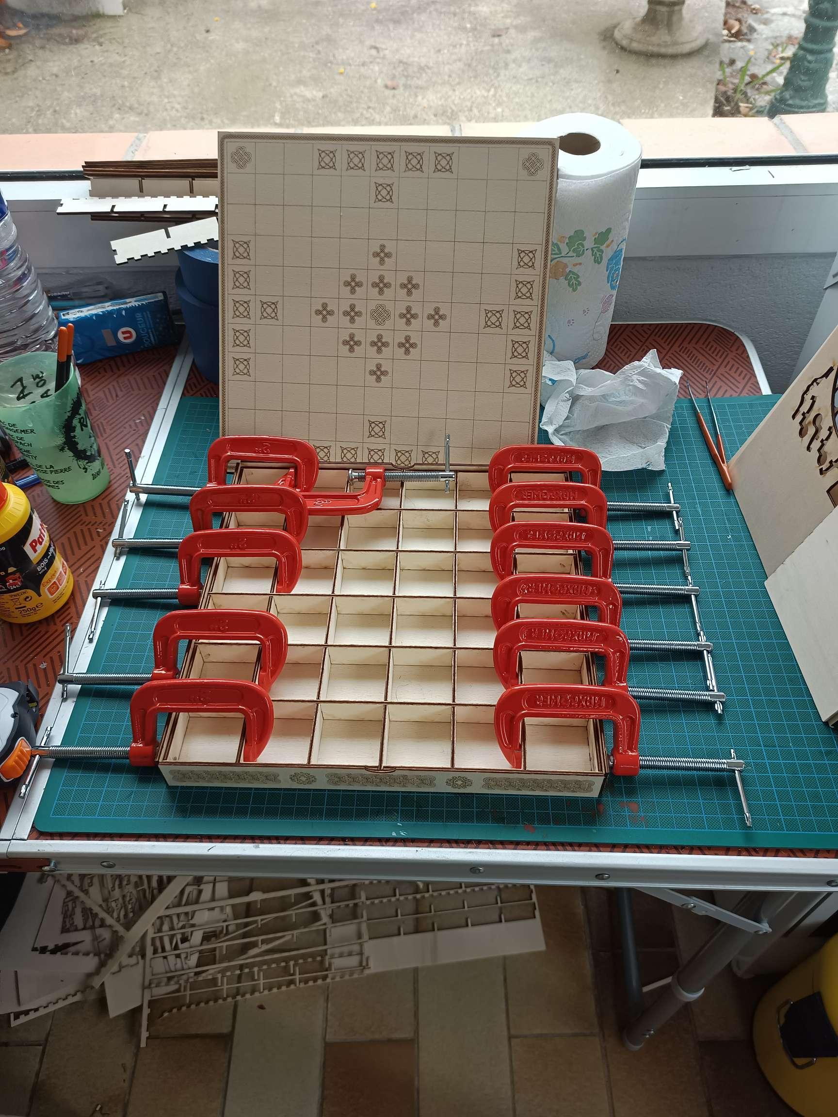 viking_chess_gluing_wood_box_dividers.jpg