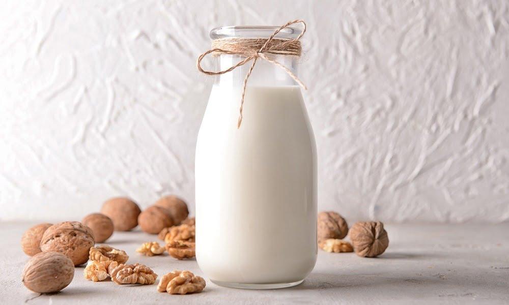 walnut-milk-vegan.jpg