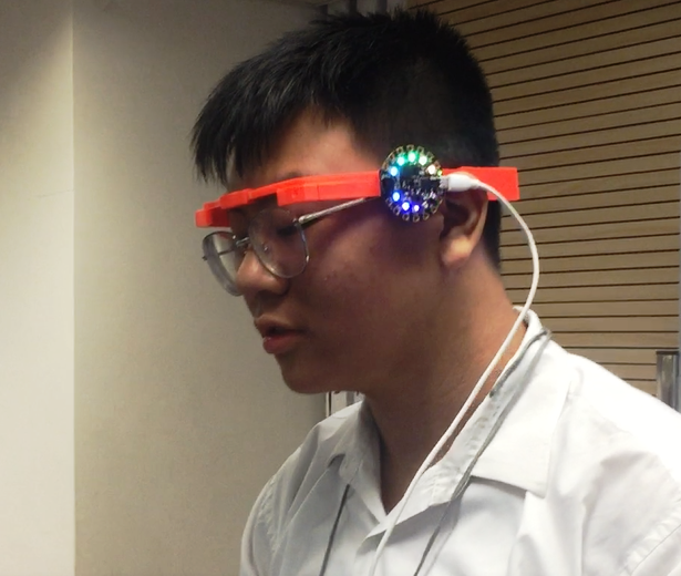 wearable glasses -playing.JPG.bmp