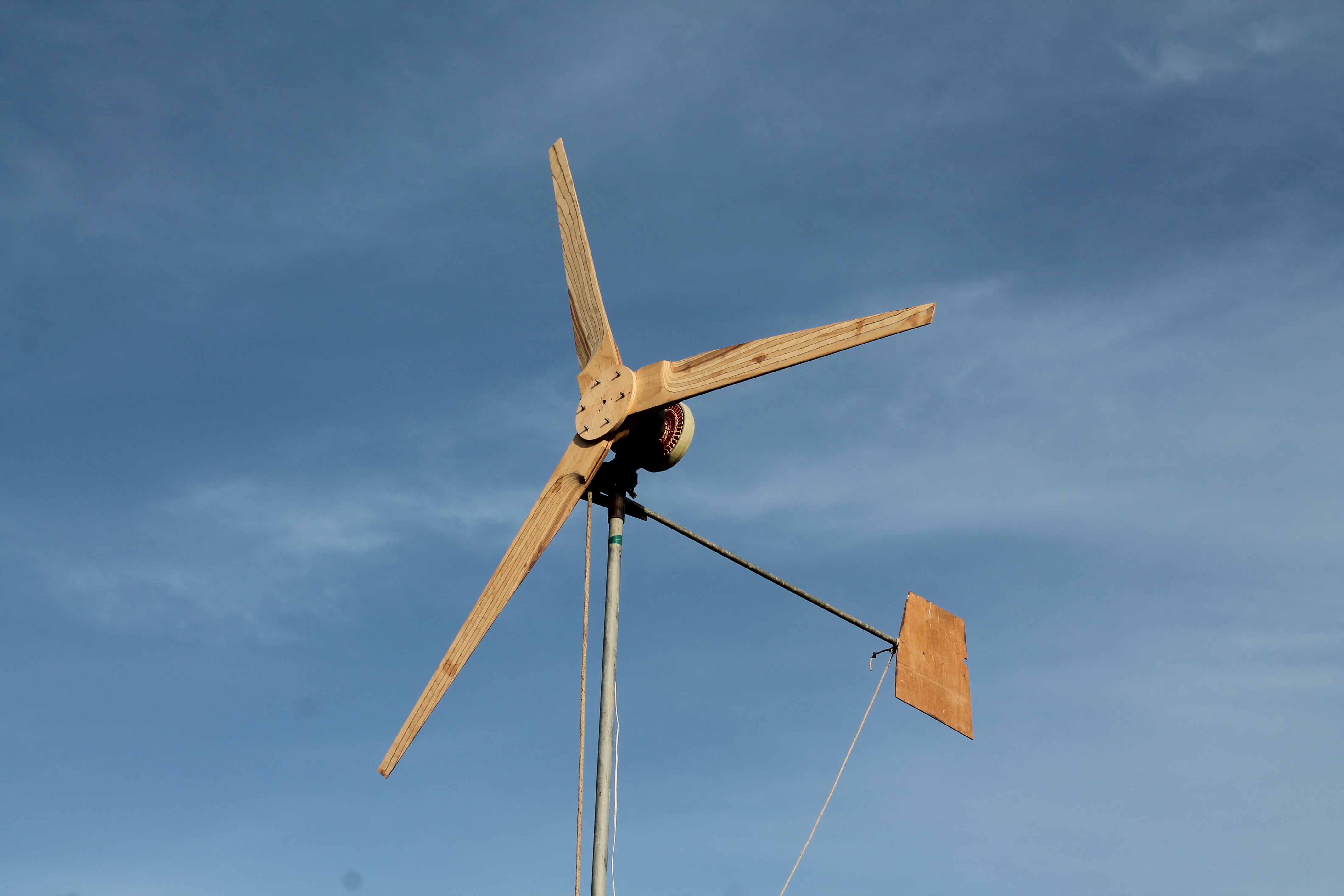 wind turbine 008.JPG