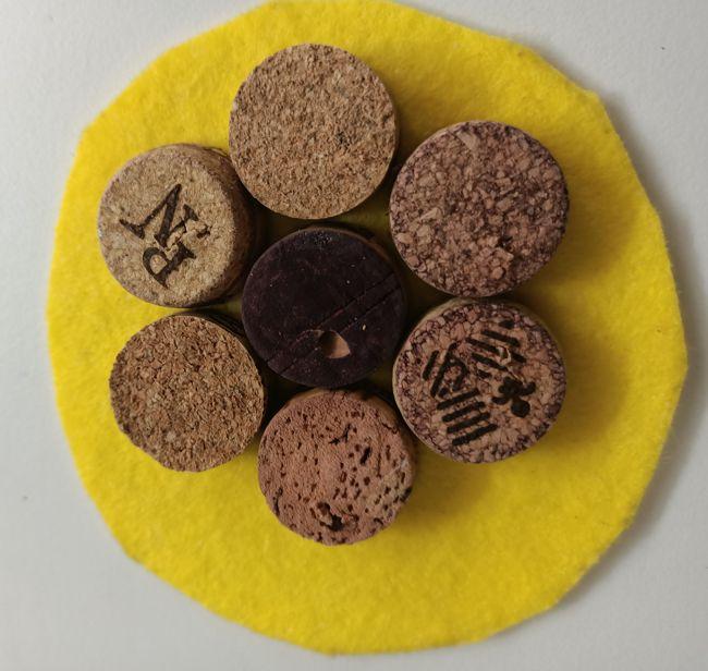 wine-cork-coaster-2.jpg