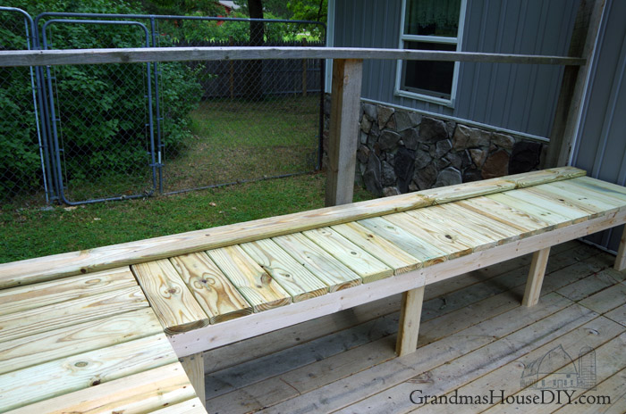 wood-working-diy-outdoor-bench-borner.jpg