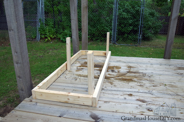 wood-working-diy-outdoor-bench-build.jpg