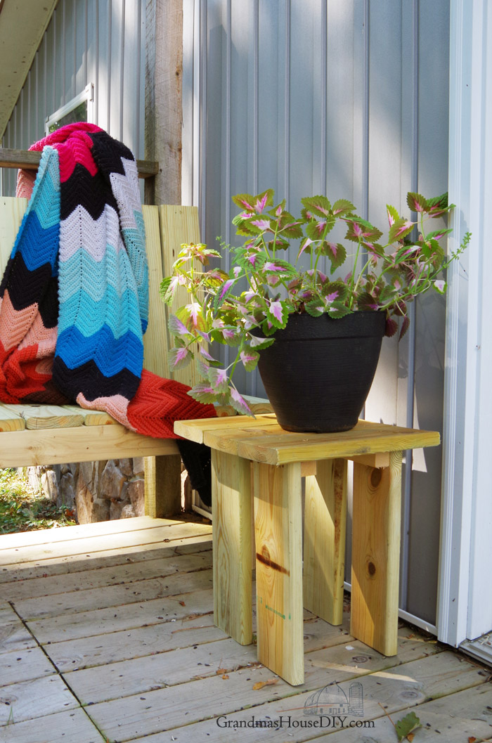 wood-working-outdoor-deck-backyard-stool.jpg