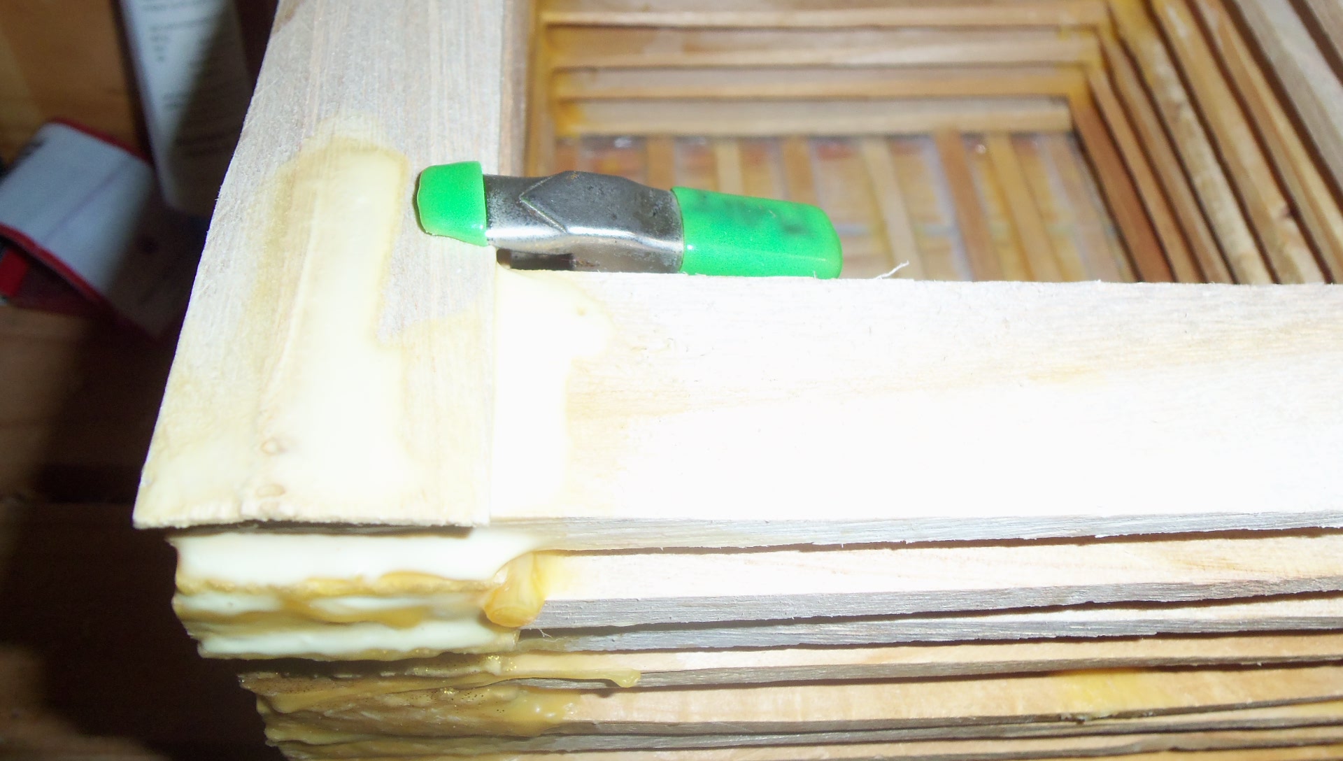 woodshimbox-clamp-straight.jpg