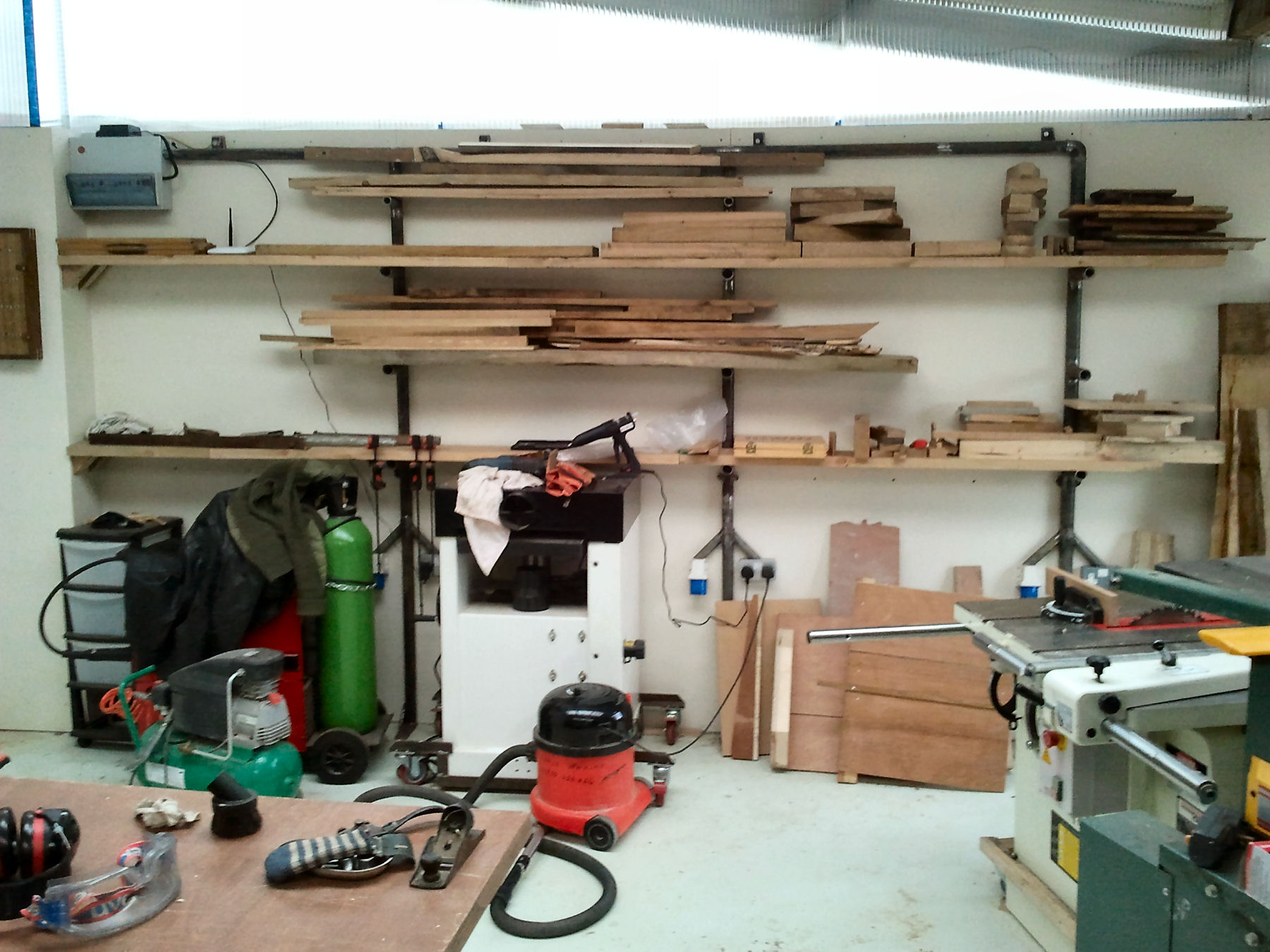 workshop mess.jpg