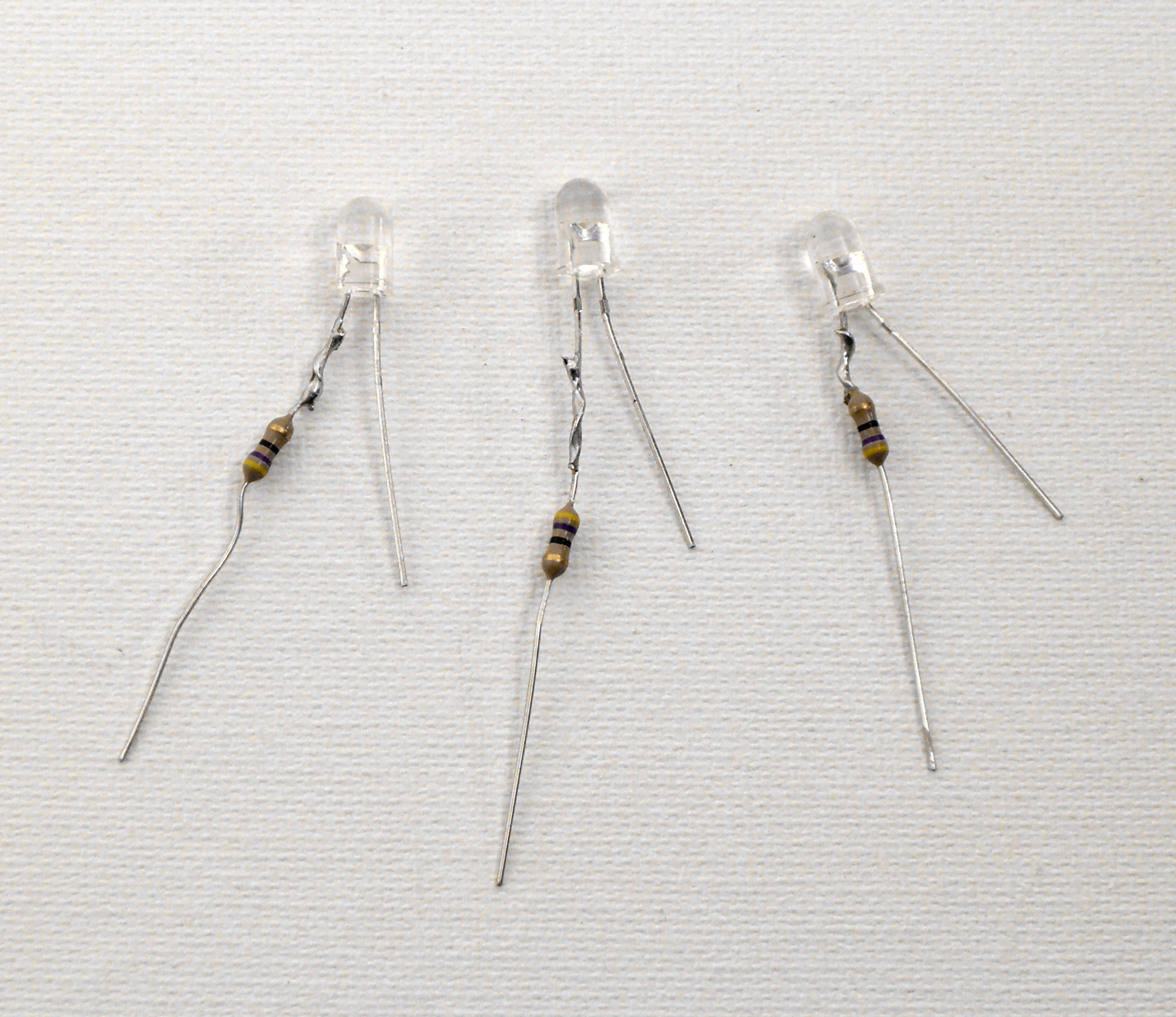 wrist_lights_led_resistor.jpg