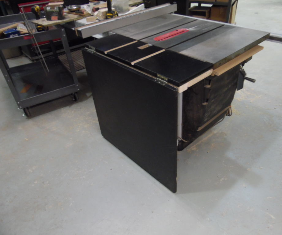 Adding a folding outfeed table to your shop’s table saw