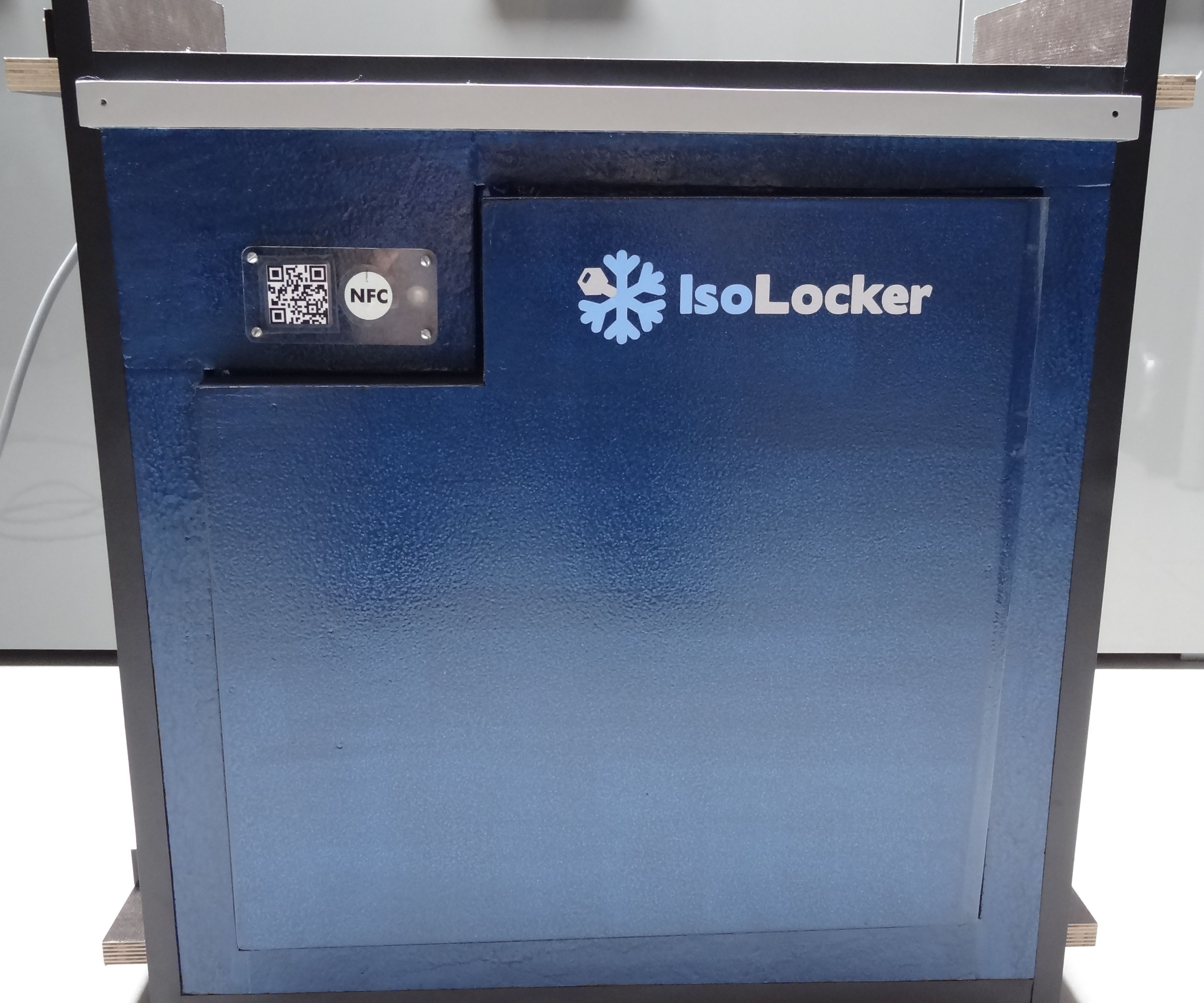 IsoLocker - Cooling Lock & Storage Box Facade Element