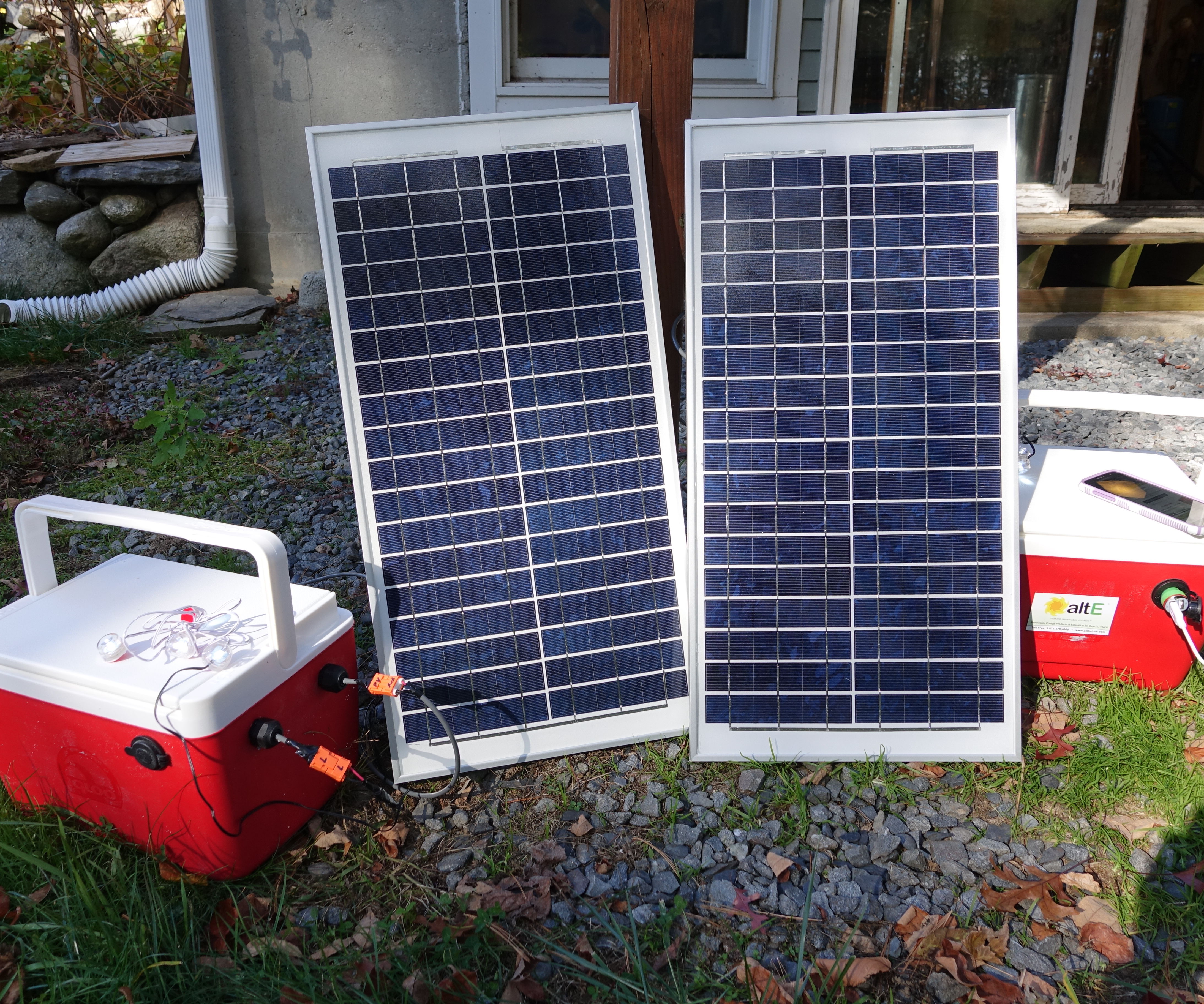 30W Portable Solar Power Generator