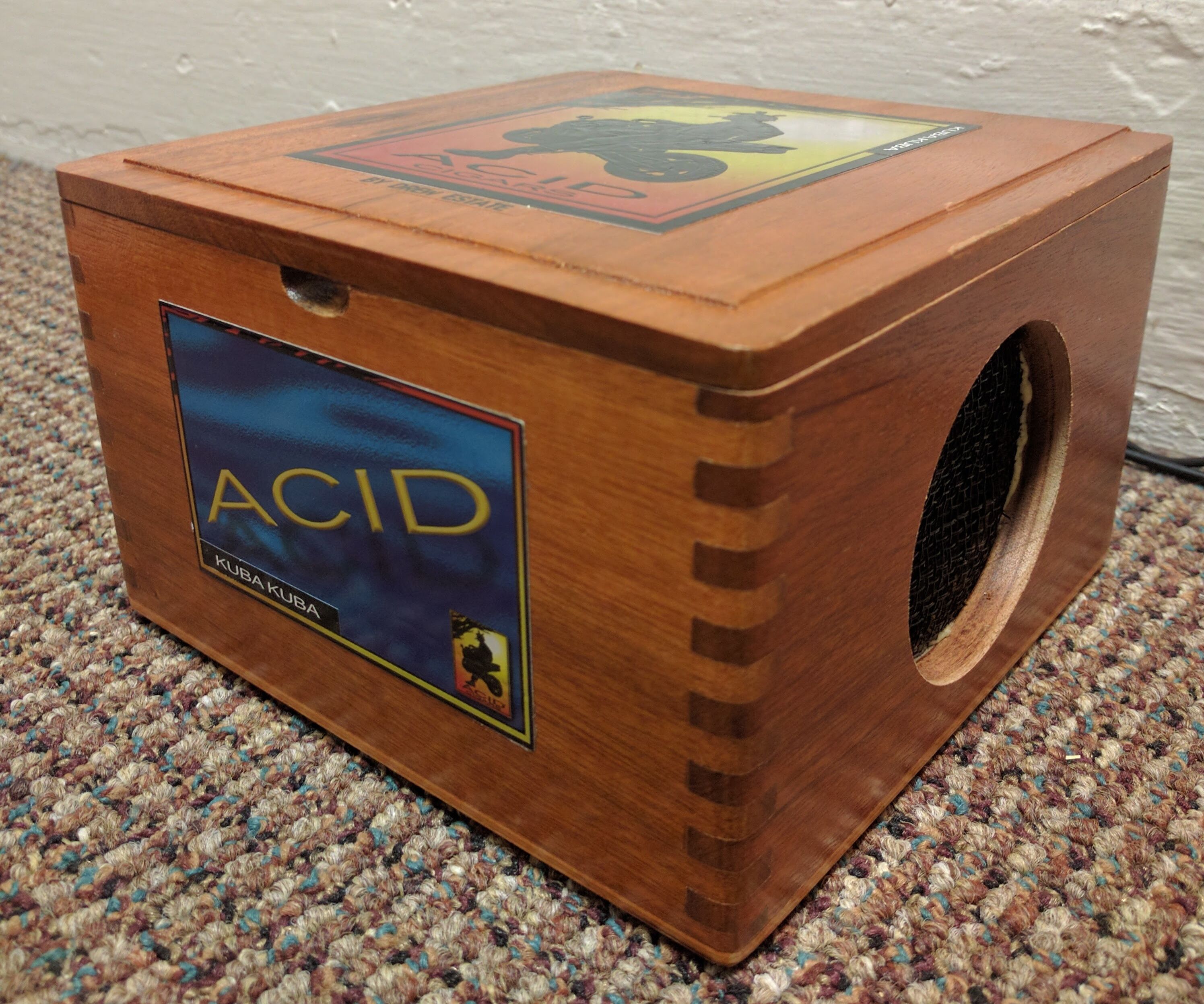 Smokin' Speakers: Cigar Box Speakers
