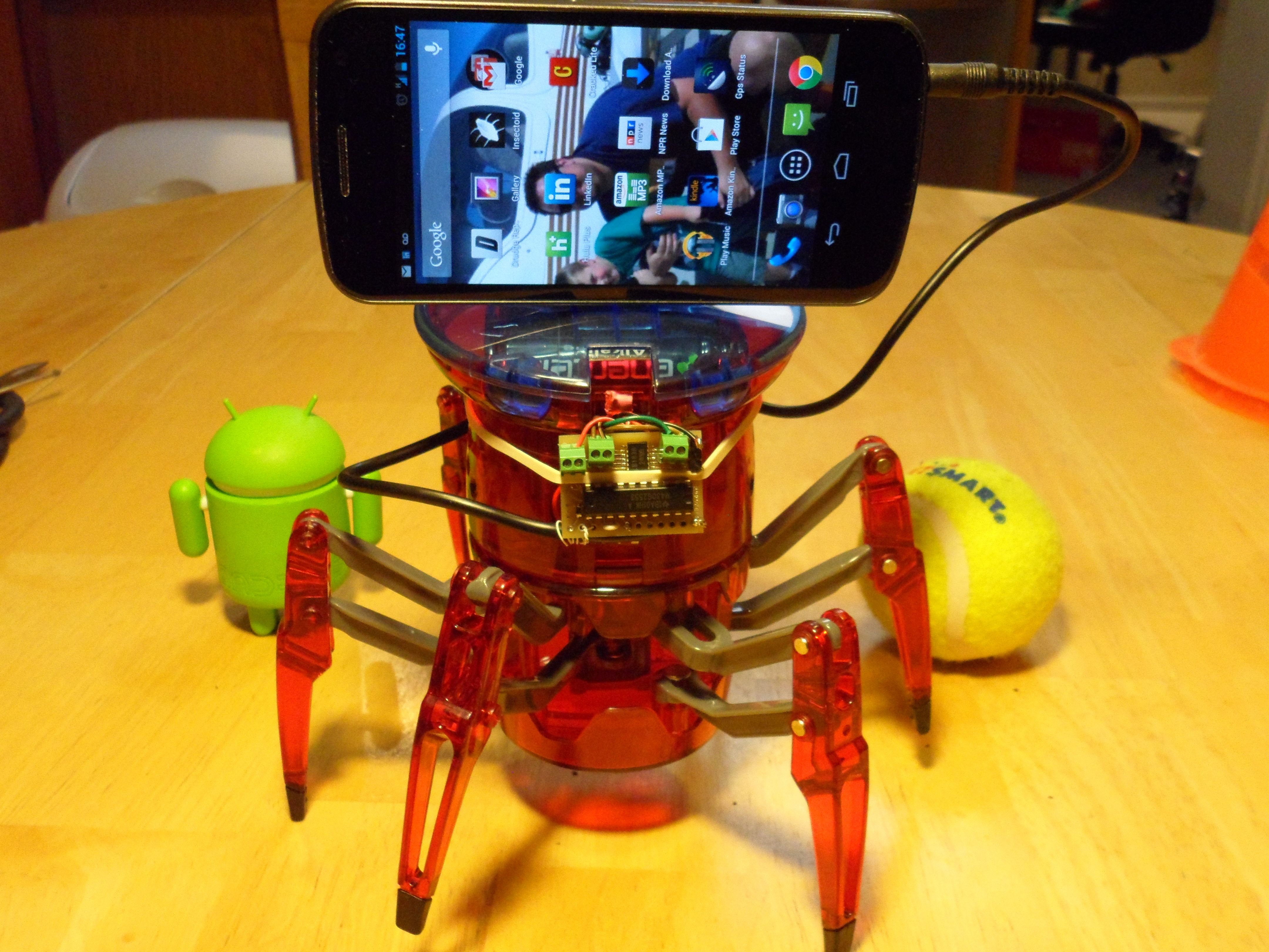 Hacking the Hexbug Spider XL to Add Computer Vision Using an Android Smartphone