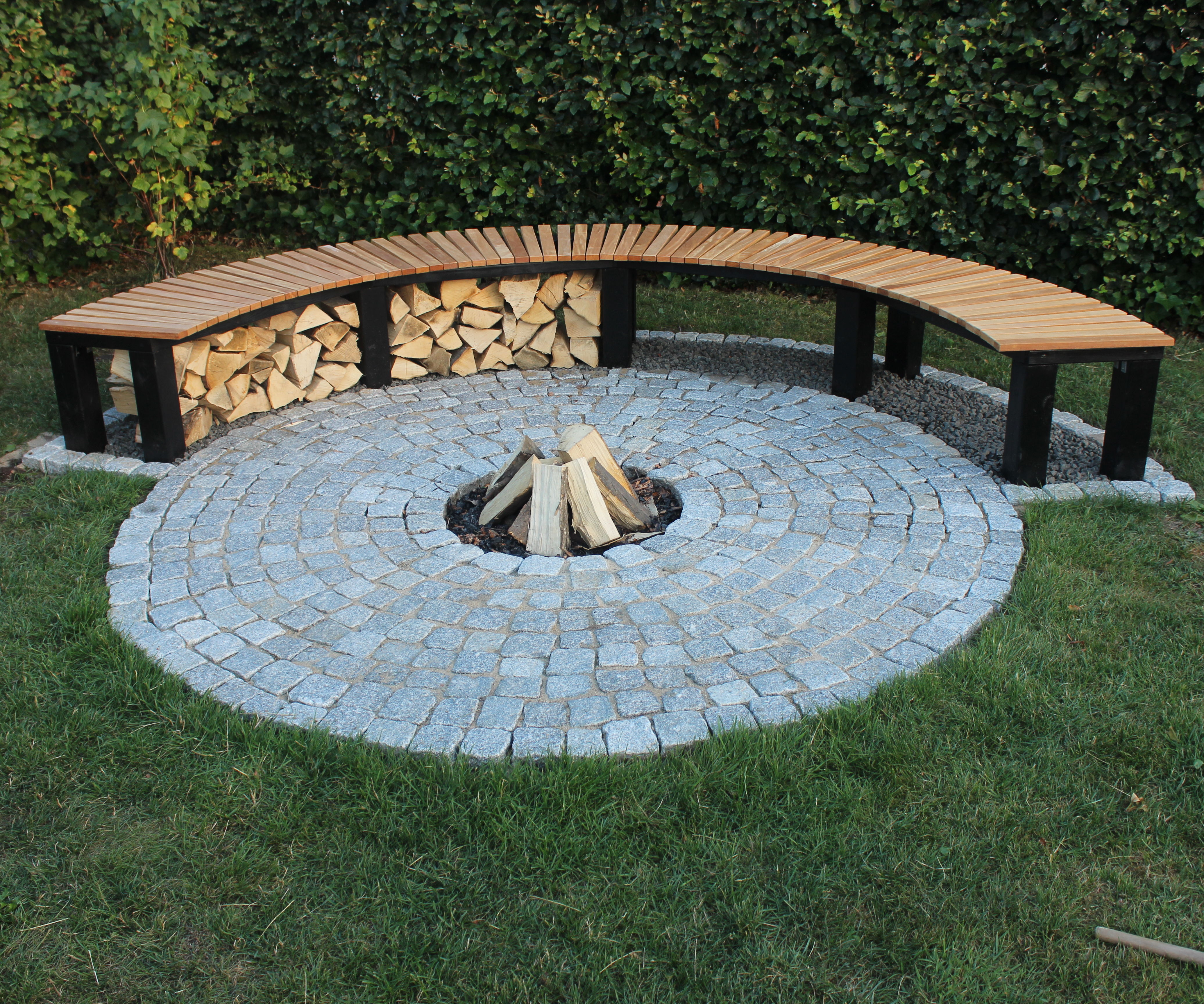 Garden Fireplace With Bench