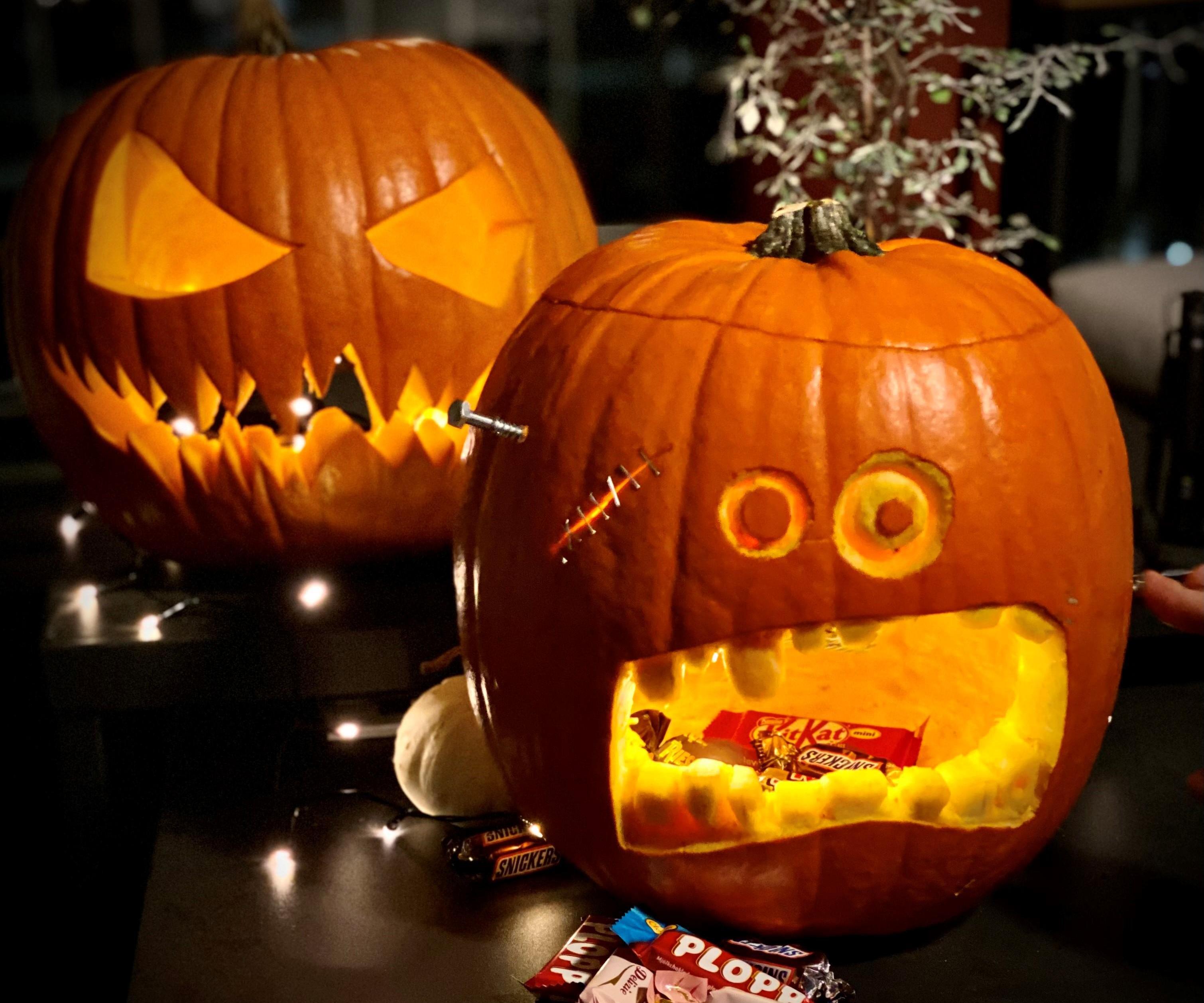 Pumpkenstein - the Candy Dispenser