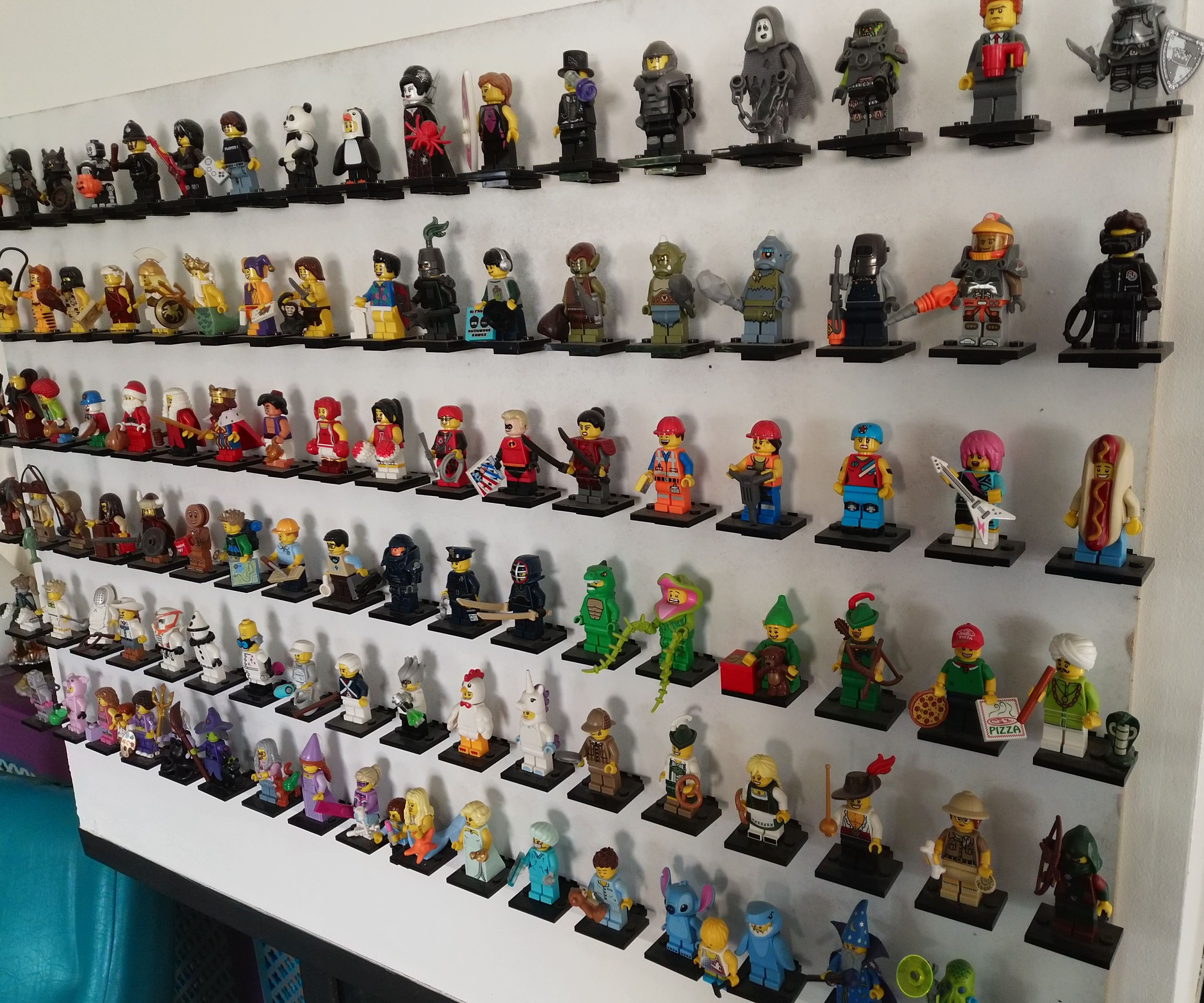 Display Your LEGO Figurines