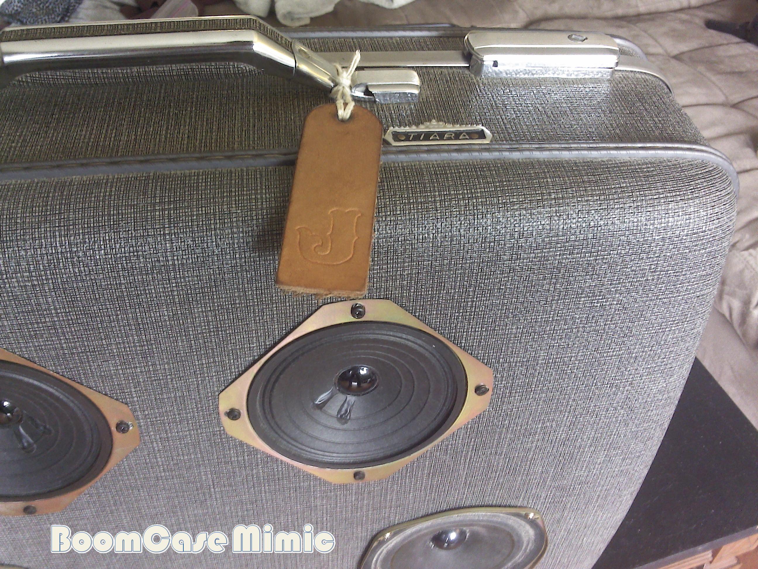 Boomcase Mimic