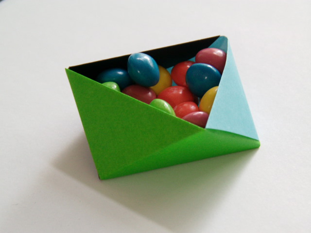 Triangular Modular Origami Box