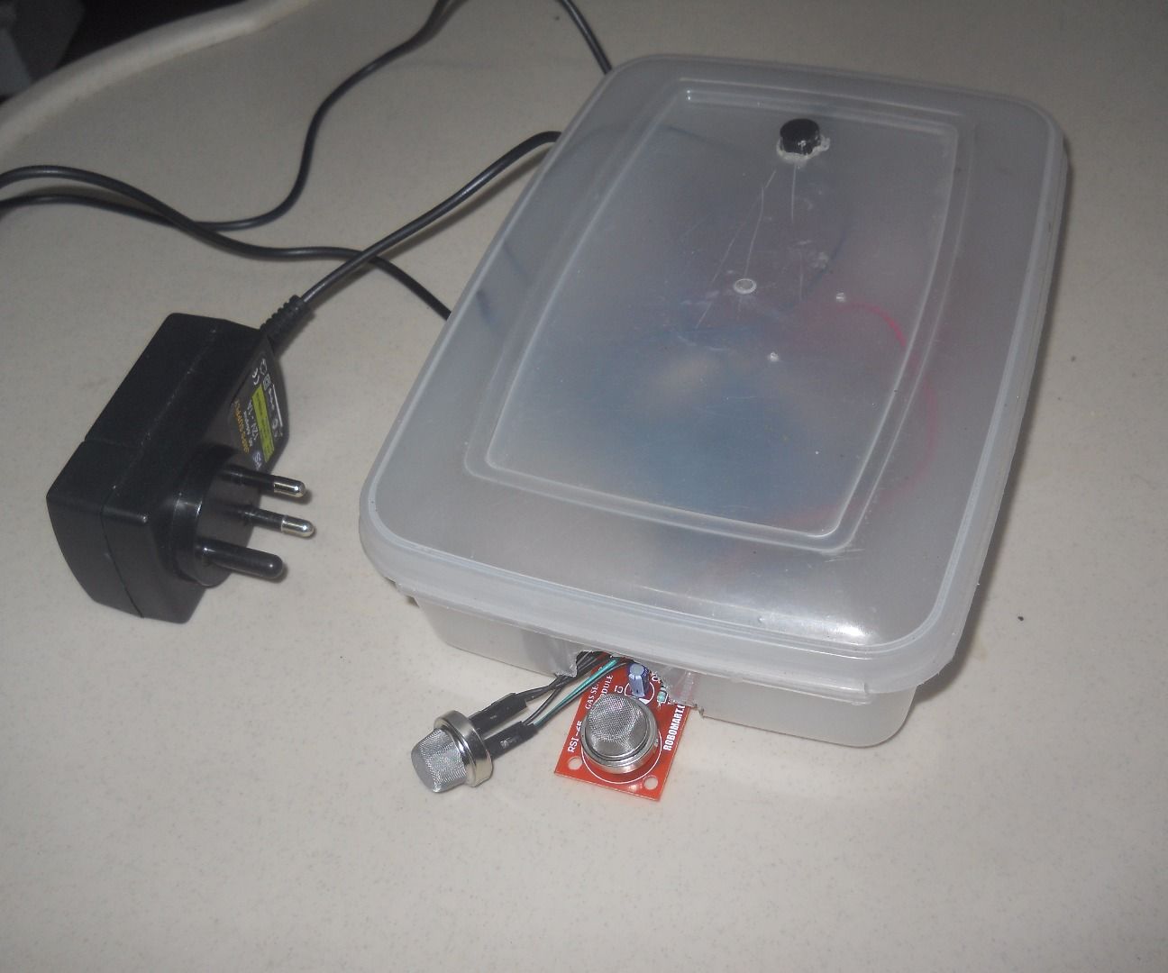 DIY Gas leak and Smoke Detector 