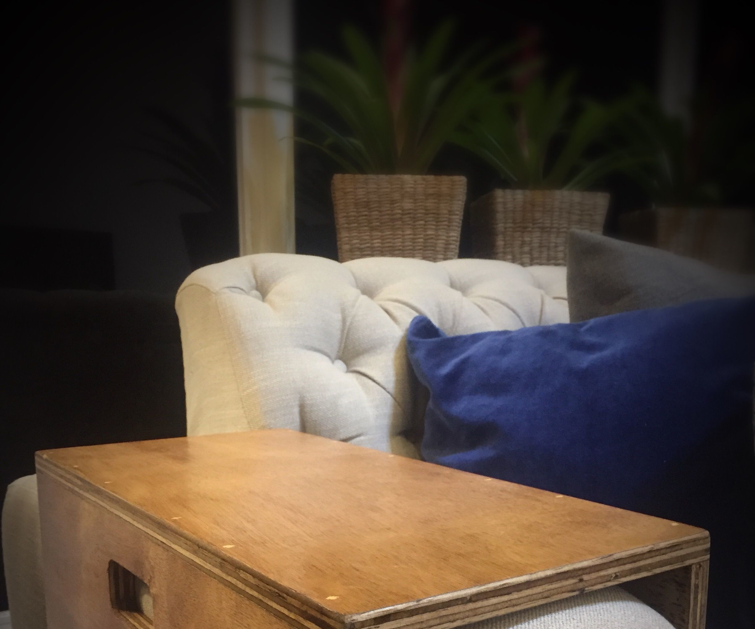 "MeSofa" - Mesa sa Sofa (Detachable Food Tray for Sofas with an Arm Rest)