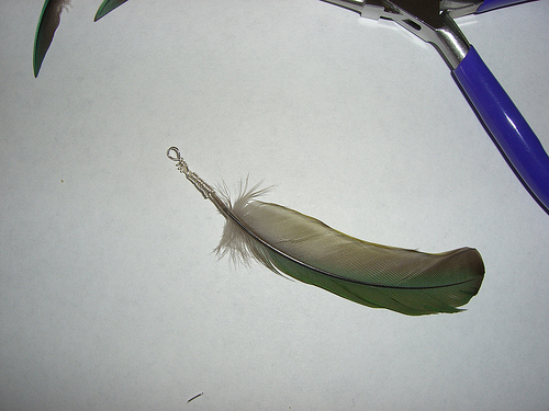 How to Wire Wrap a Feather - Method 2