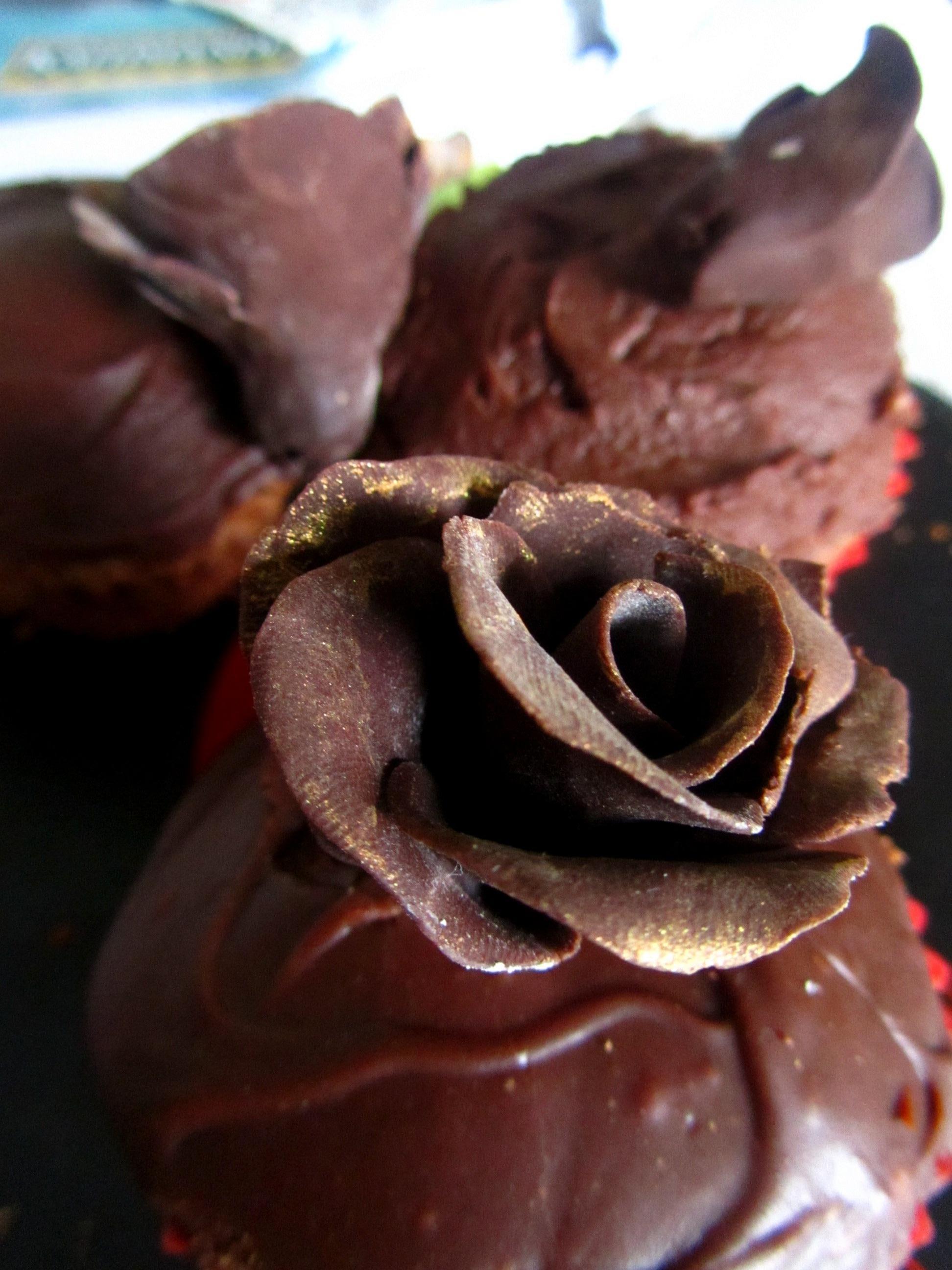 Modelling Chocolate Roses