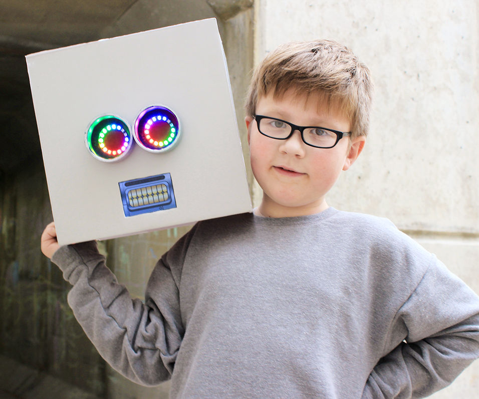 Robot Mask With Neopixel Eyes, IPhone Mouth, and Voice Changer