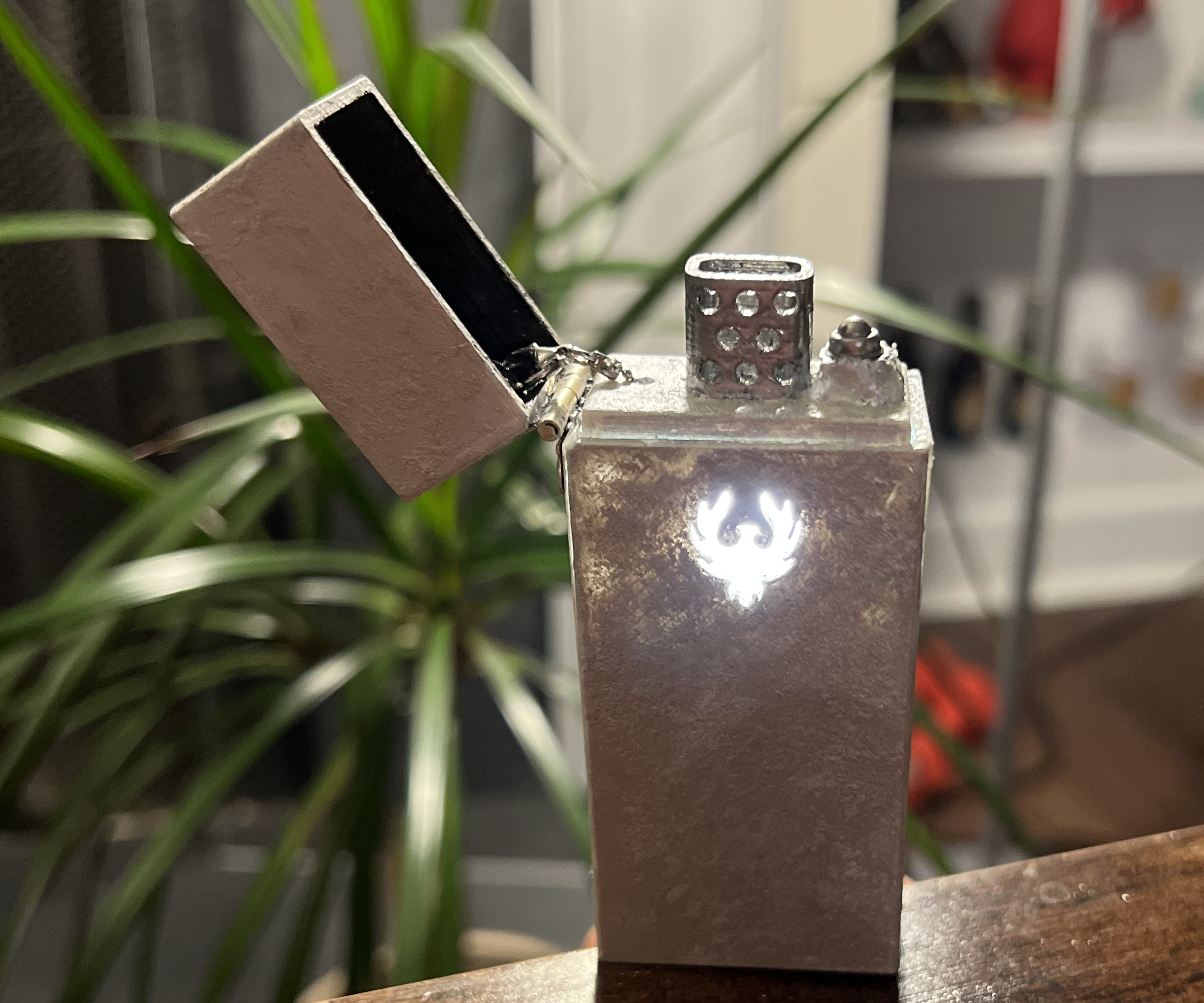 Dumbledore's Deluminator A.k.a the Put-Outer