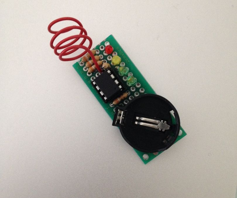 Attiny85 EMF Detector