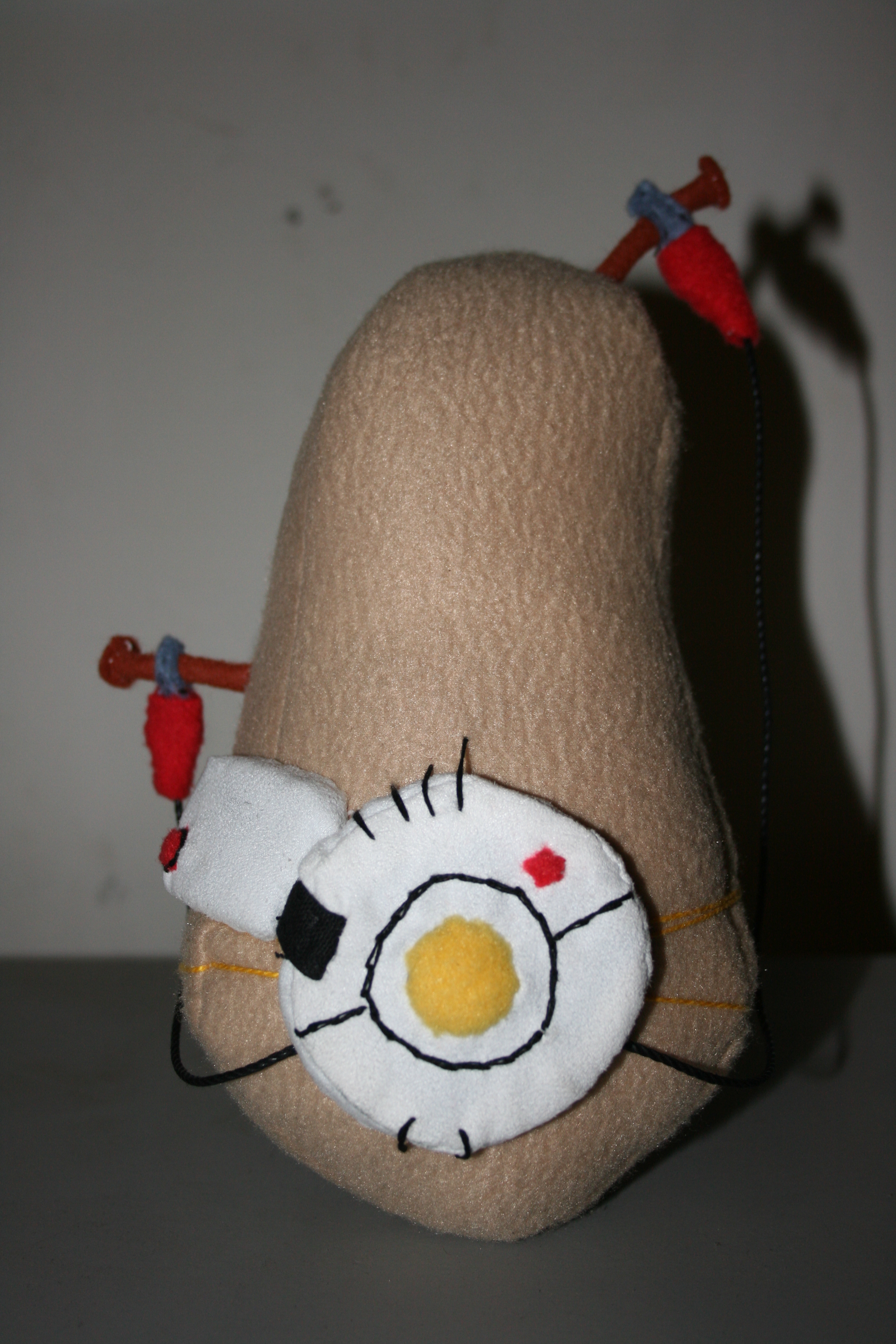 Portal 2 Plushie - Potato GLaDOS (Slideshow)