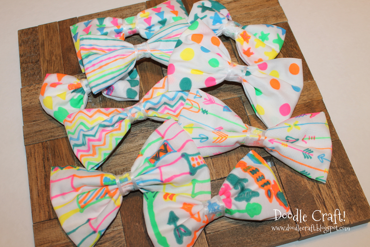 diy dye dyed fabric watercolor water color white and neon sharpies into hair bows trendy tween teen crafts projects simple tutorial hot glue no sewing sew (2).JPG