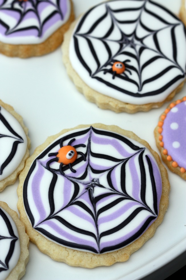 How to Make a Spider Web Cookie