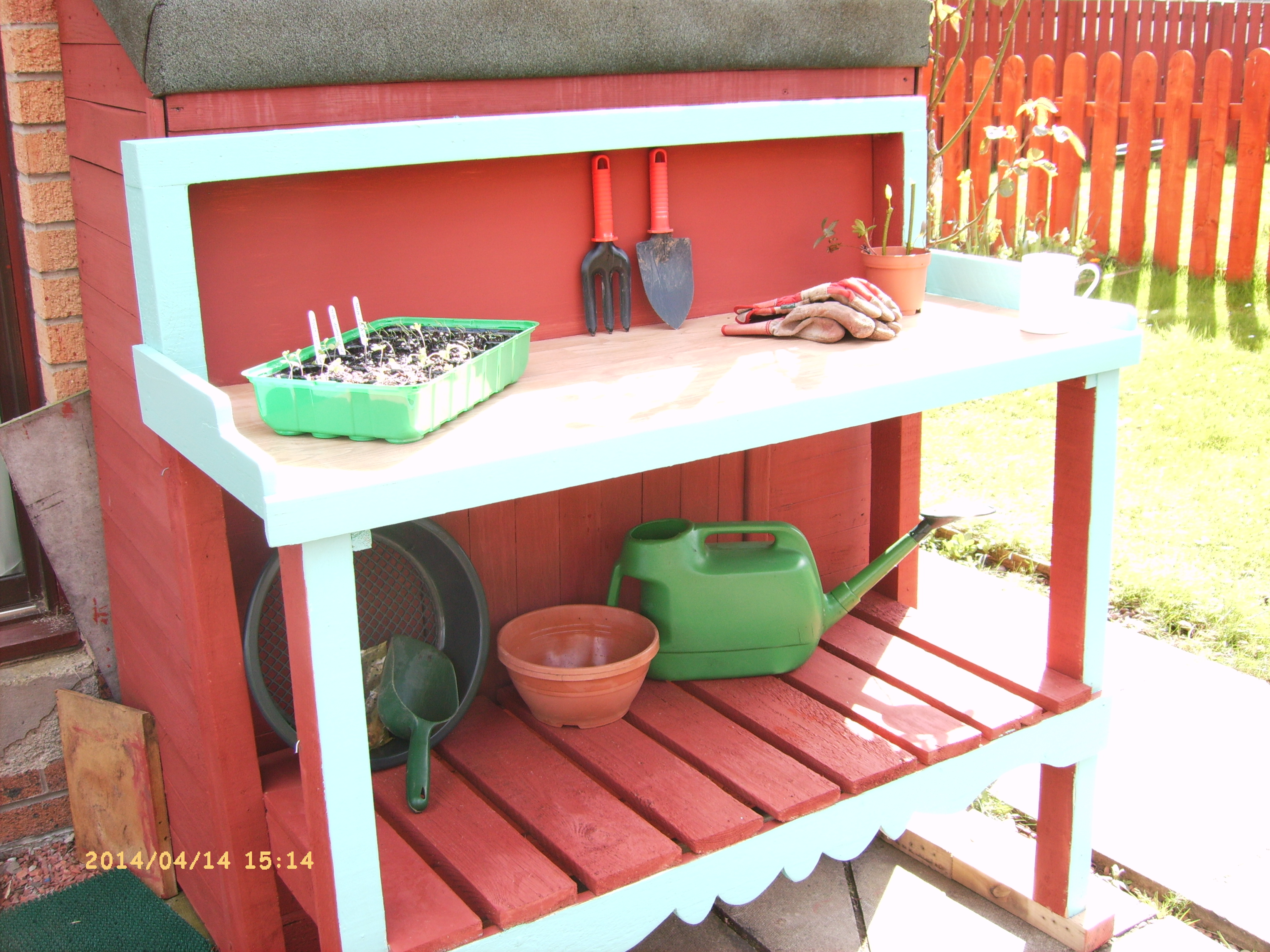 Pallet to Potting Bench