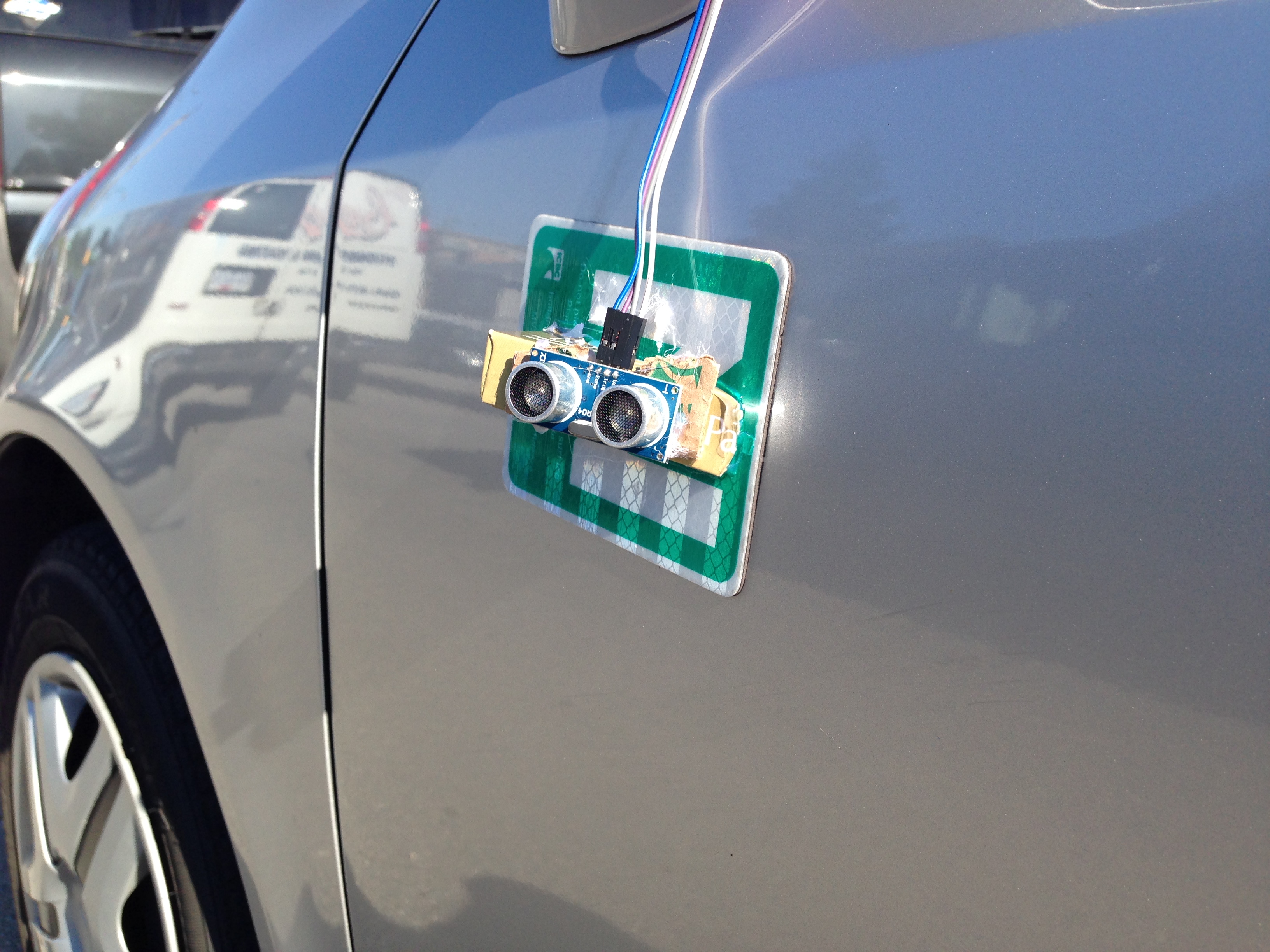 Blind Spot Detection: Arduino + Distance Sensor + Matlab GUI  