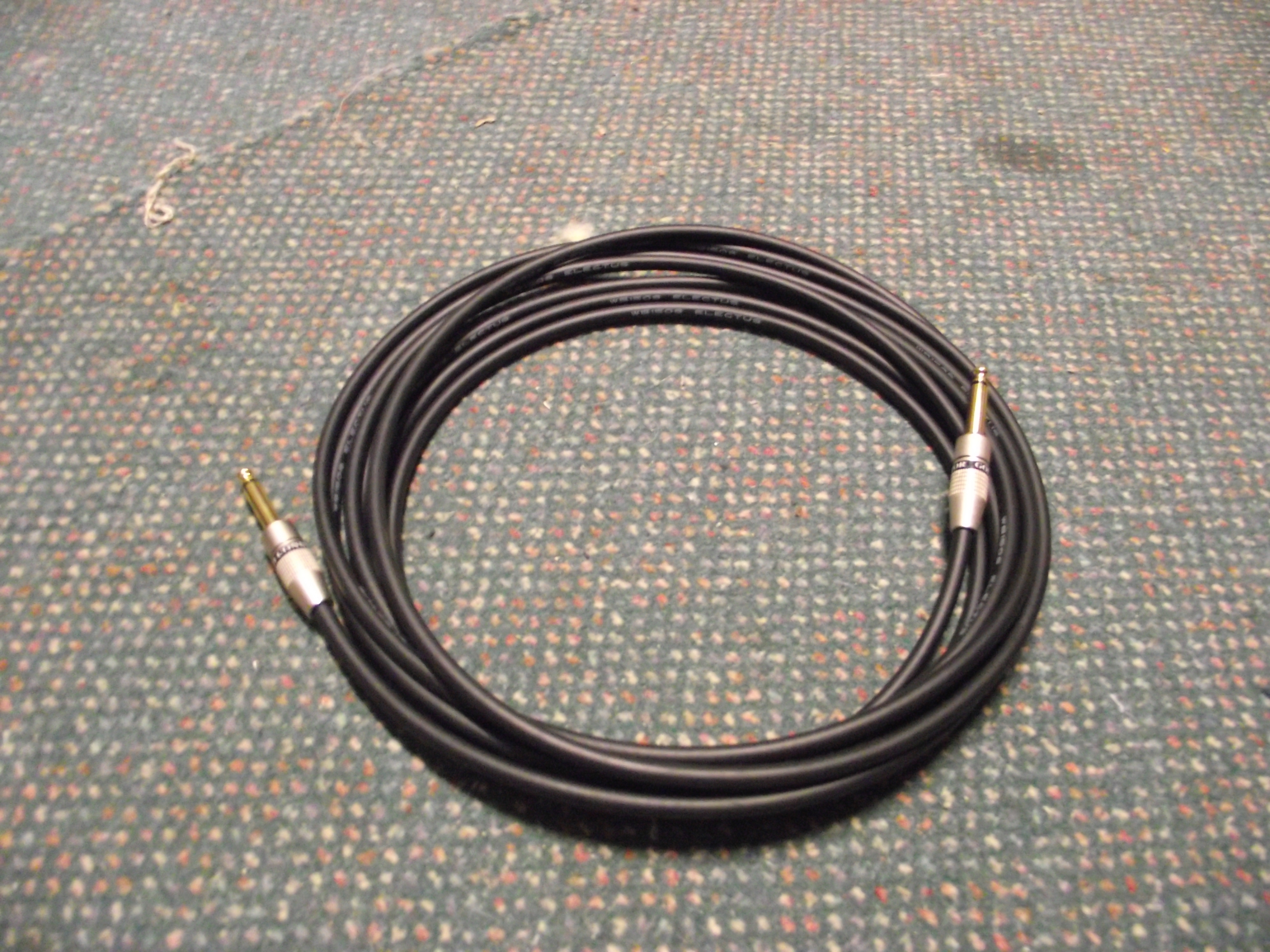 How to make a guitar lead