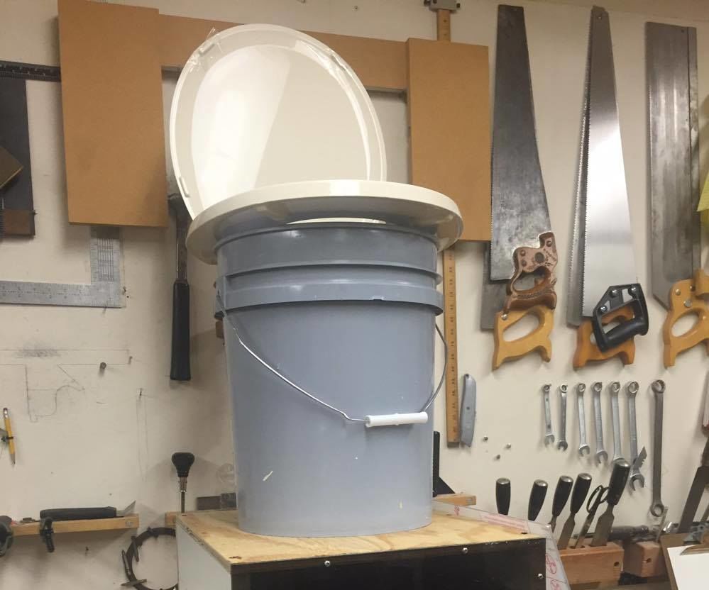 TSJ 3000 - A Composting Toilet