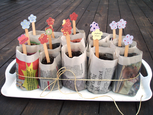 How to Make Organic Planting Pots Using Old Newspapers