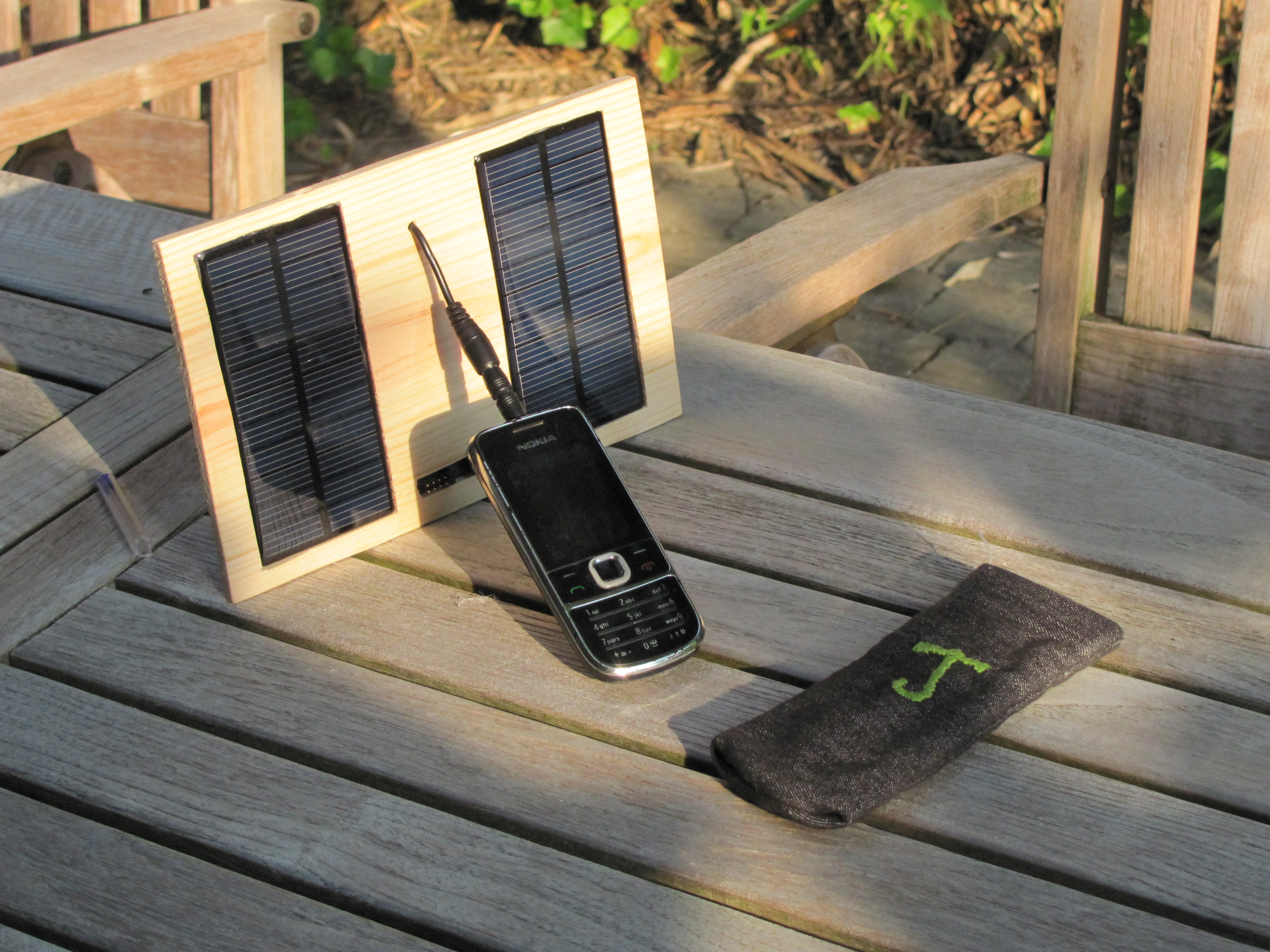 programmable solar charger