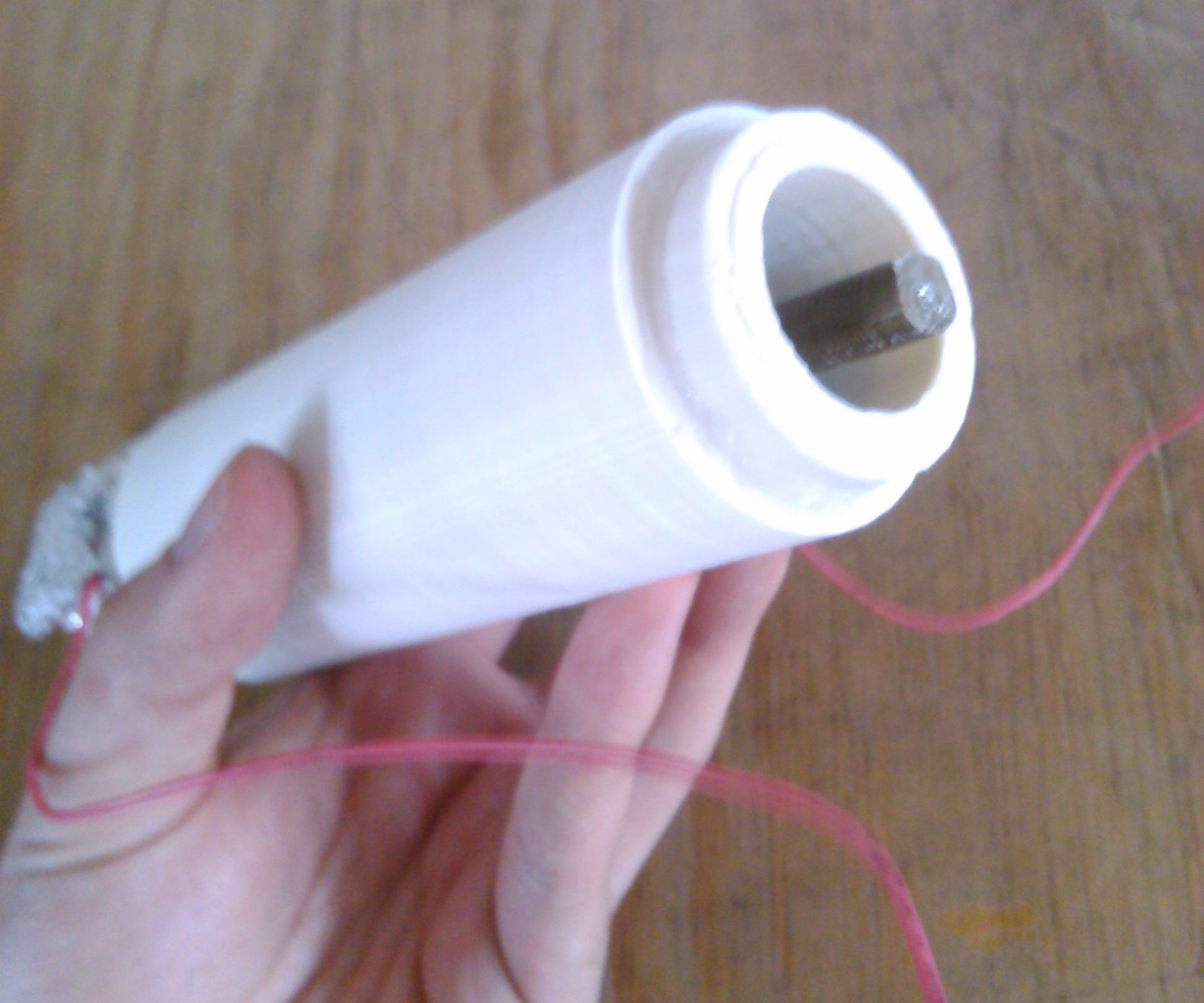 Sensor capacitivo de nivel de líquido 