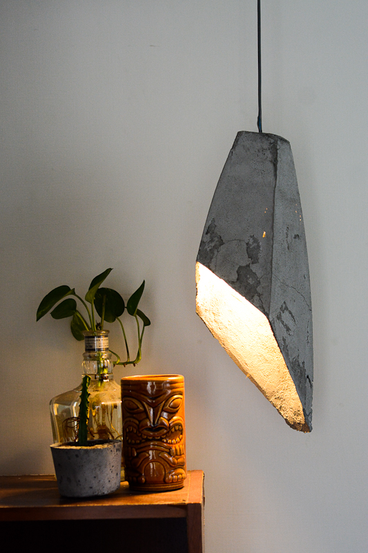 Hanging Concrete Lamp