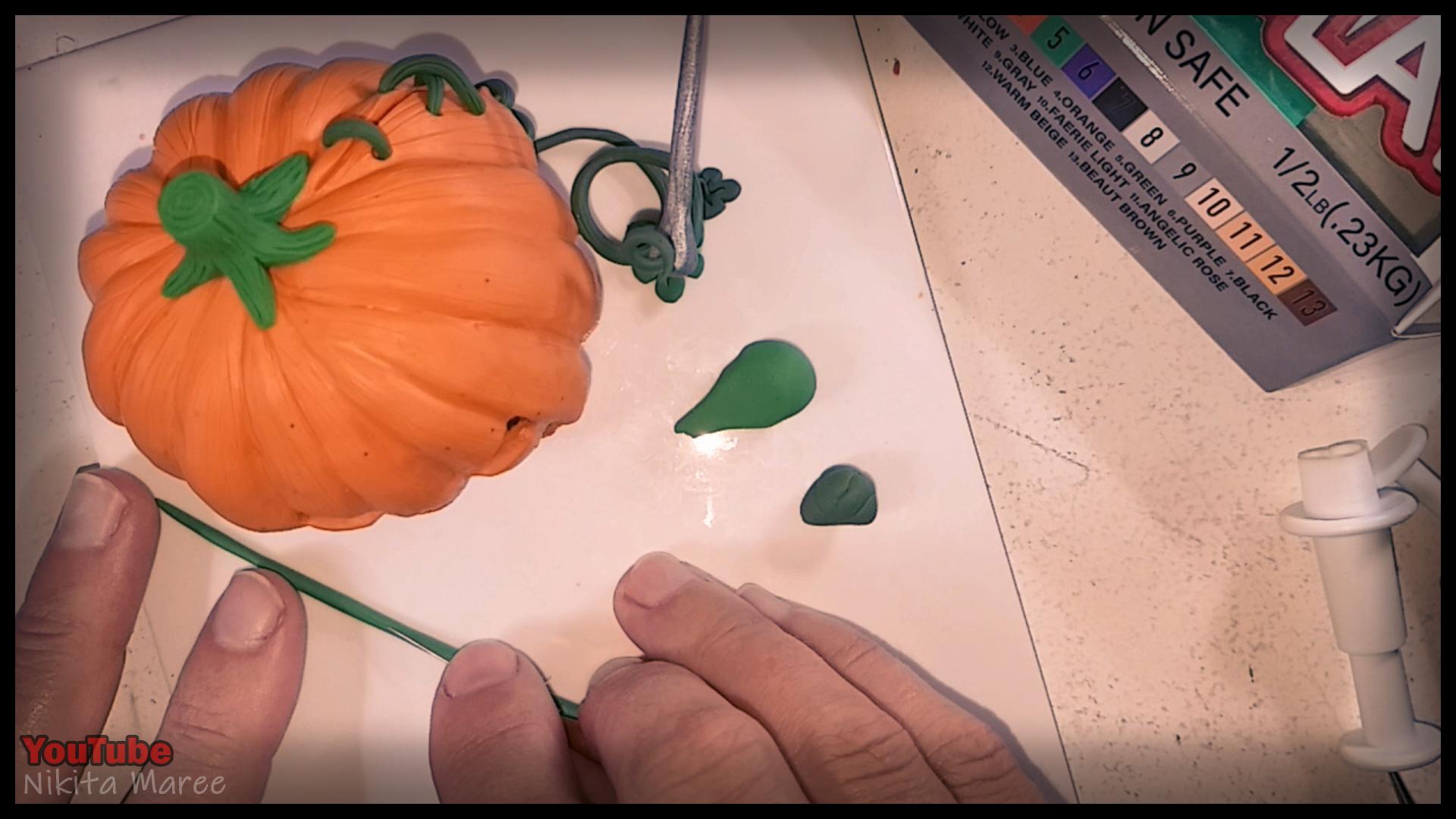 How to make a Jack o'lantern. Polymer clay tutorial. Sculpting a pumpkin out of clay. Halloween Craft.  (64).jpg