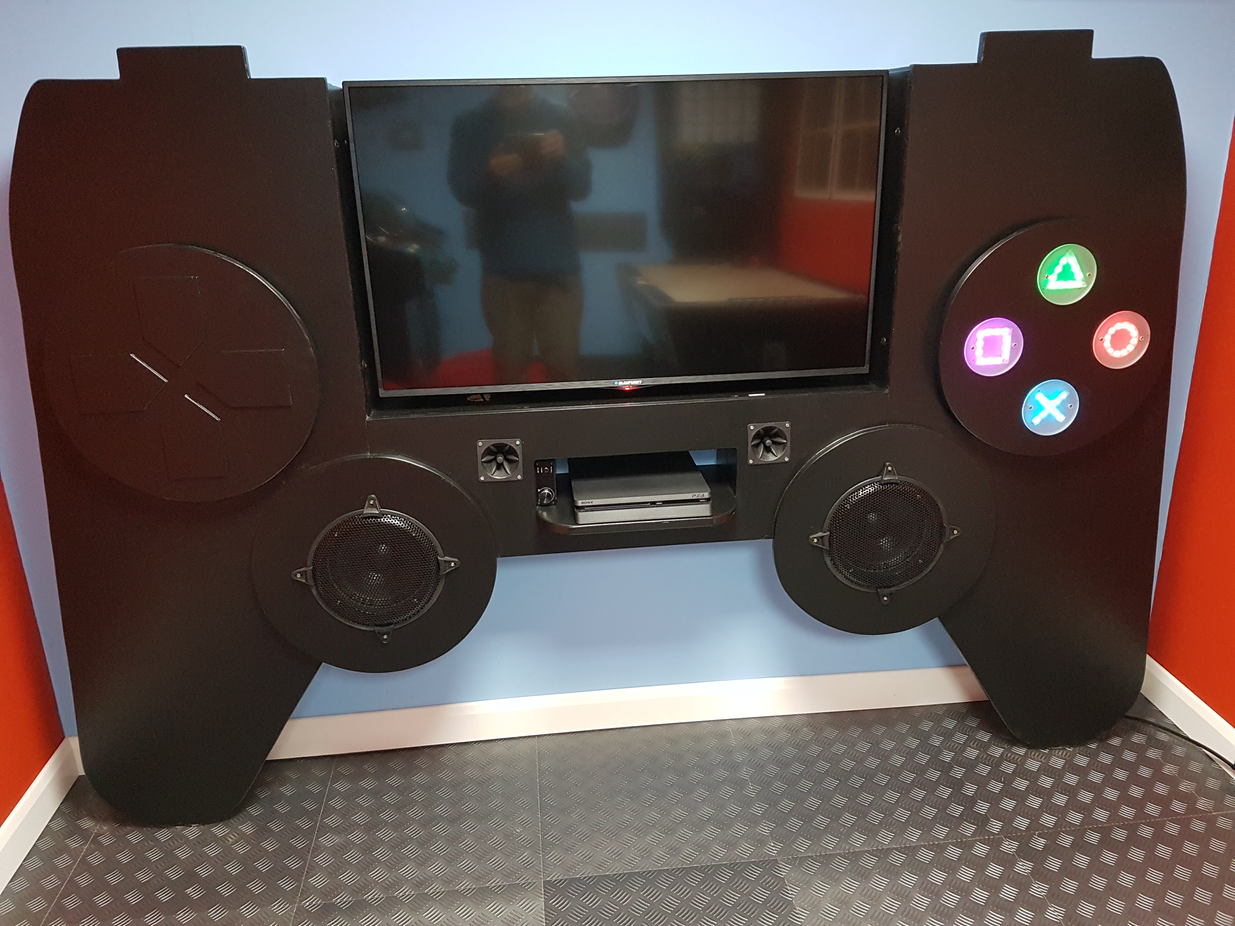 Dazzlers PS4 Console Station