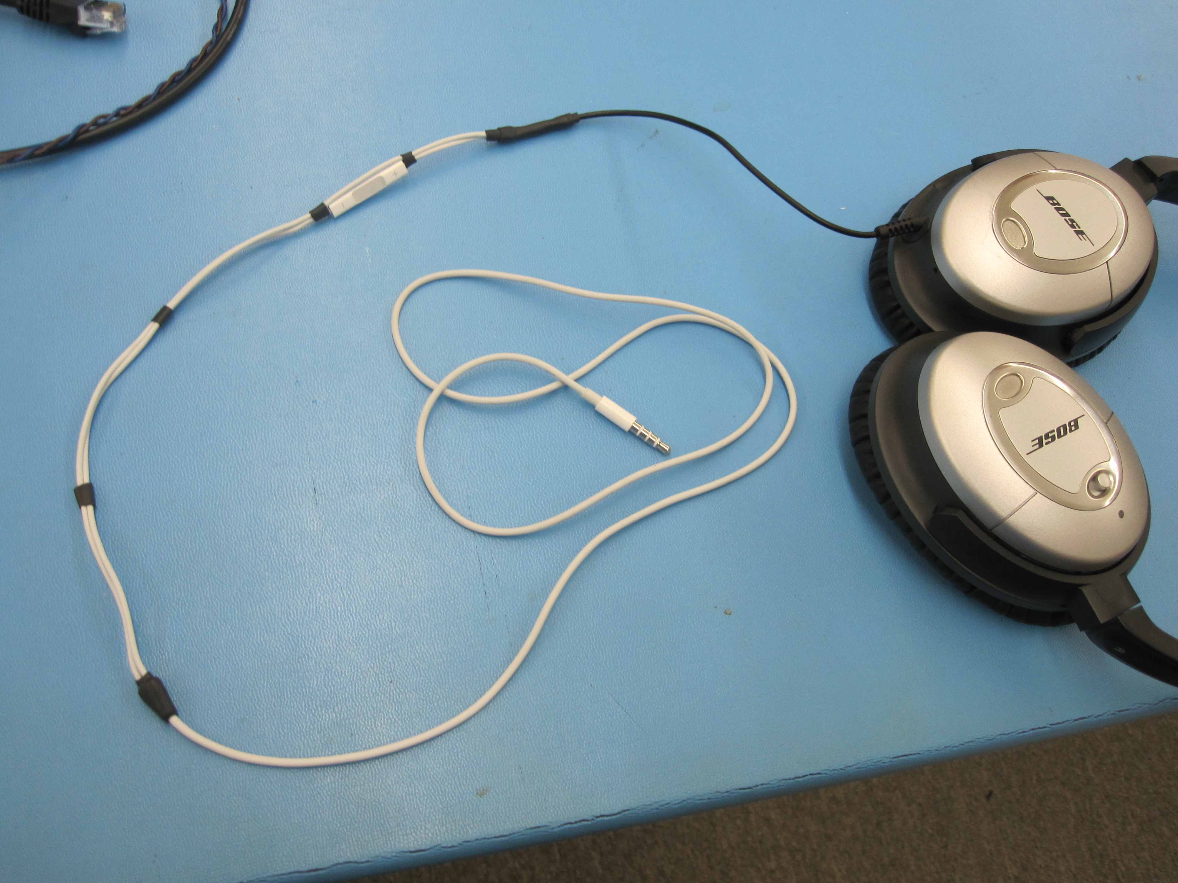 Add iPhone Microphone and Controls to Bose Quiet Comfort Headphones