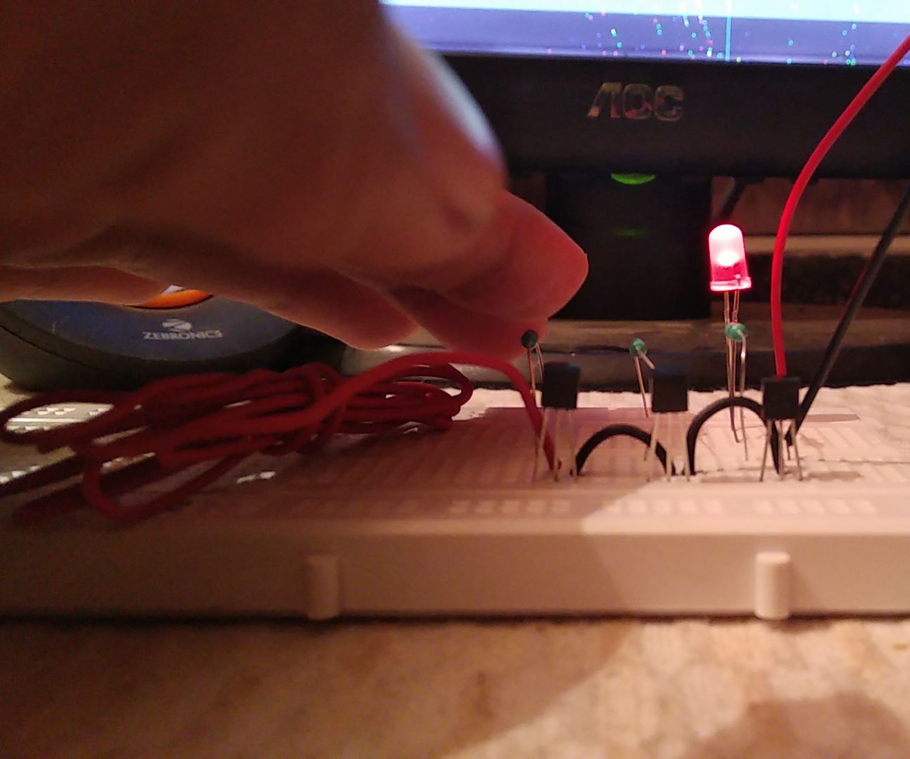 Simple Yet Powerful Static Electricity Detector Which Can Also Detect "Ghosts"