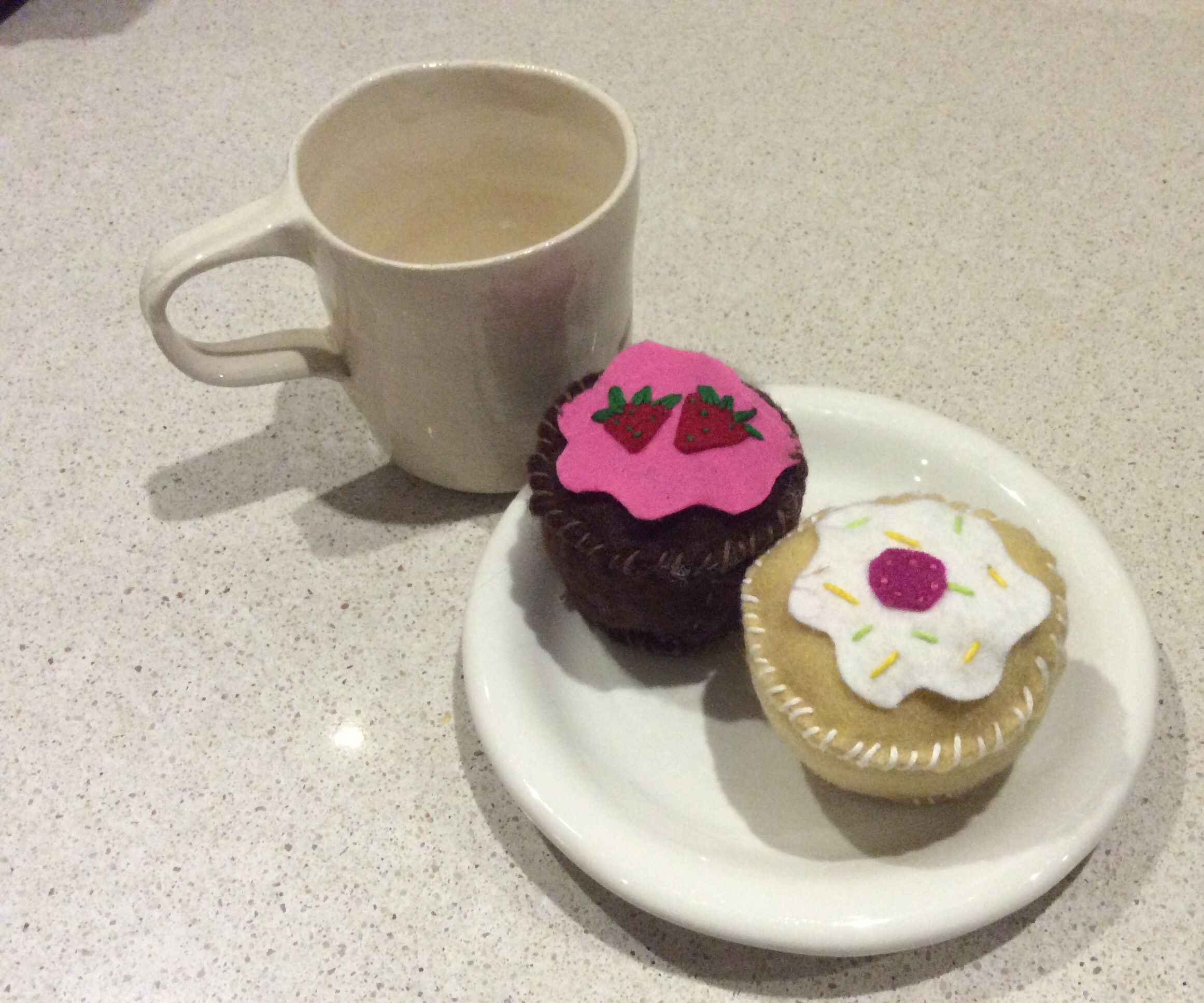 How to Make Cupcake Pincushions