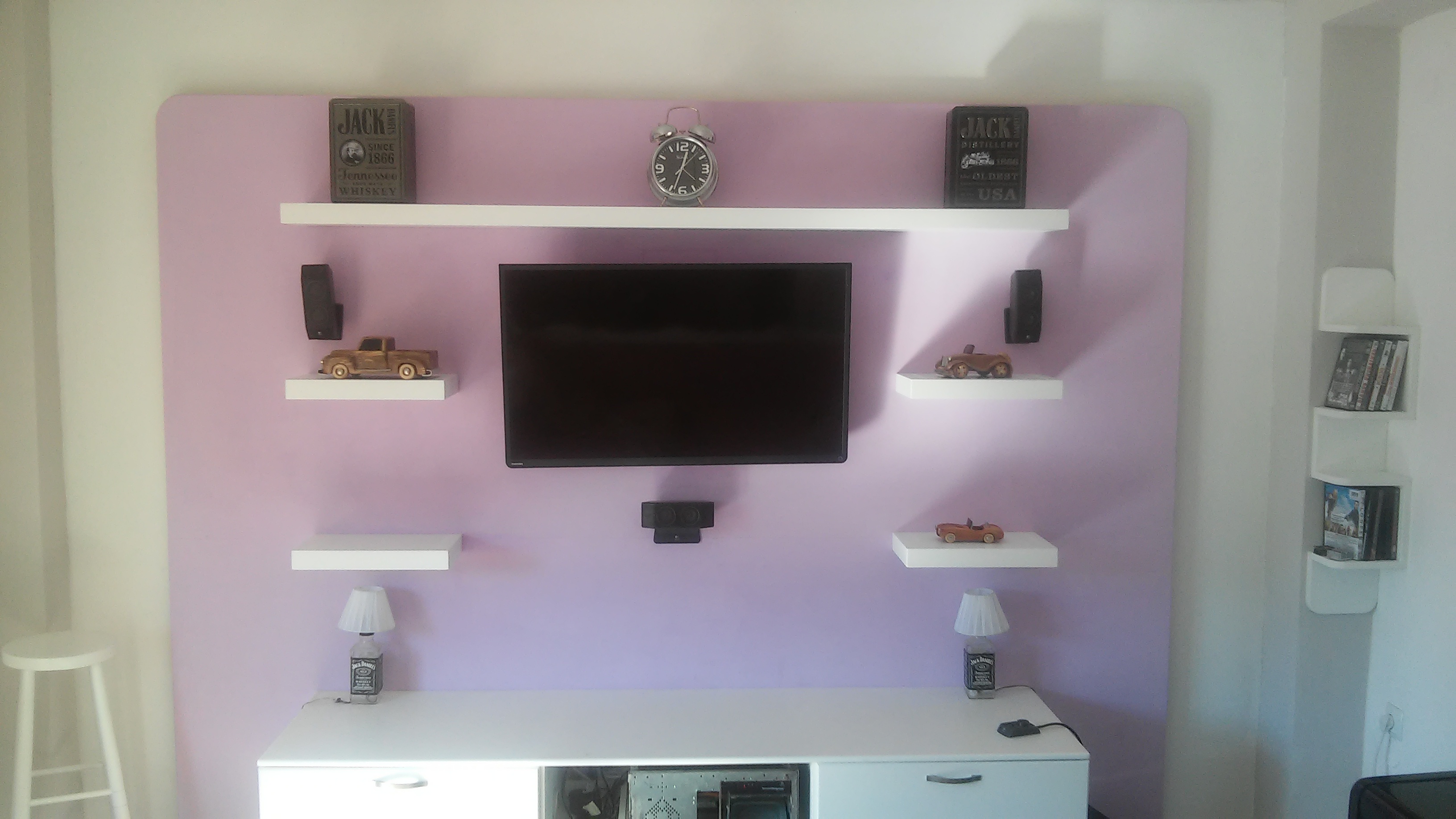Home Cinema Wall